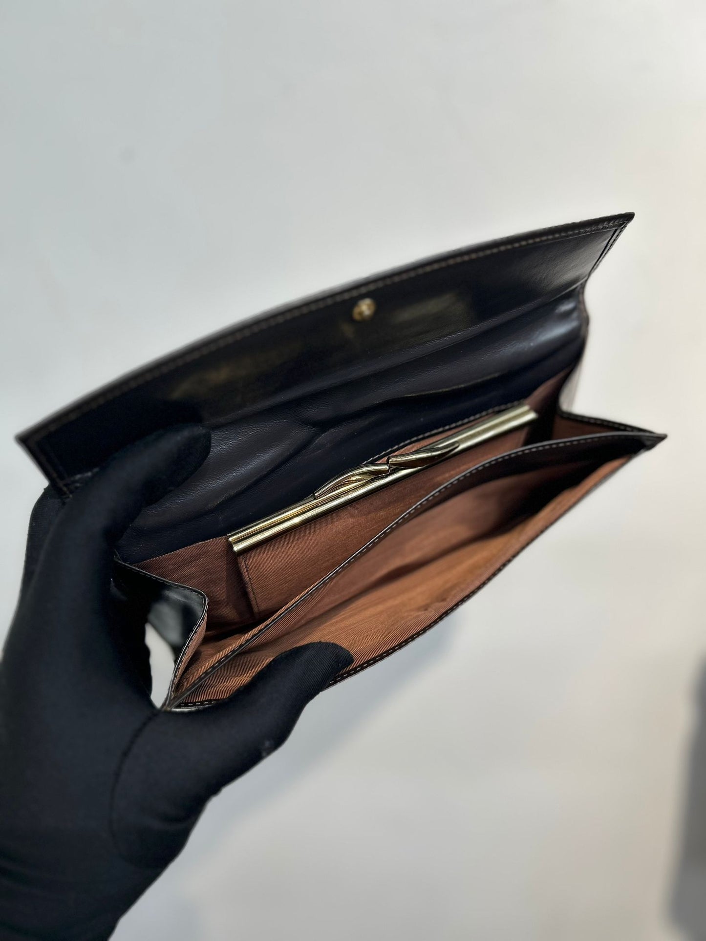 LV 老花x黑邊 Pouch