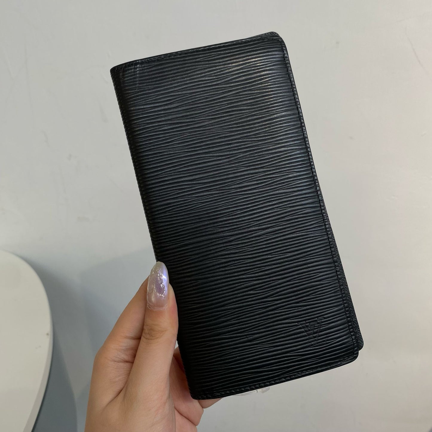 LV EPI黑色長銀包