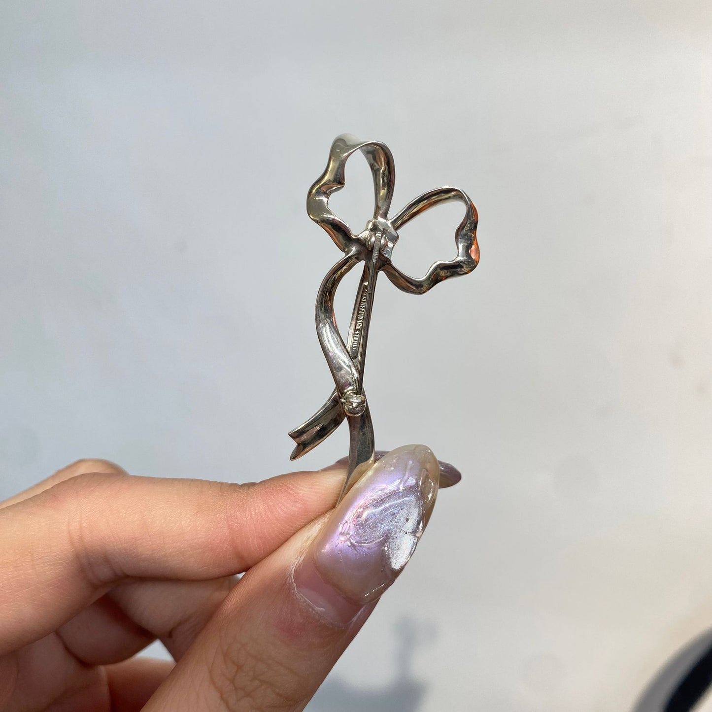 Tiffany蝴蝶結心口針 有盒有塵袋