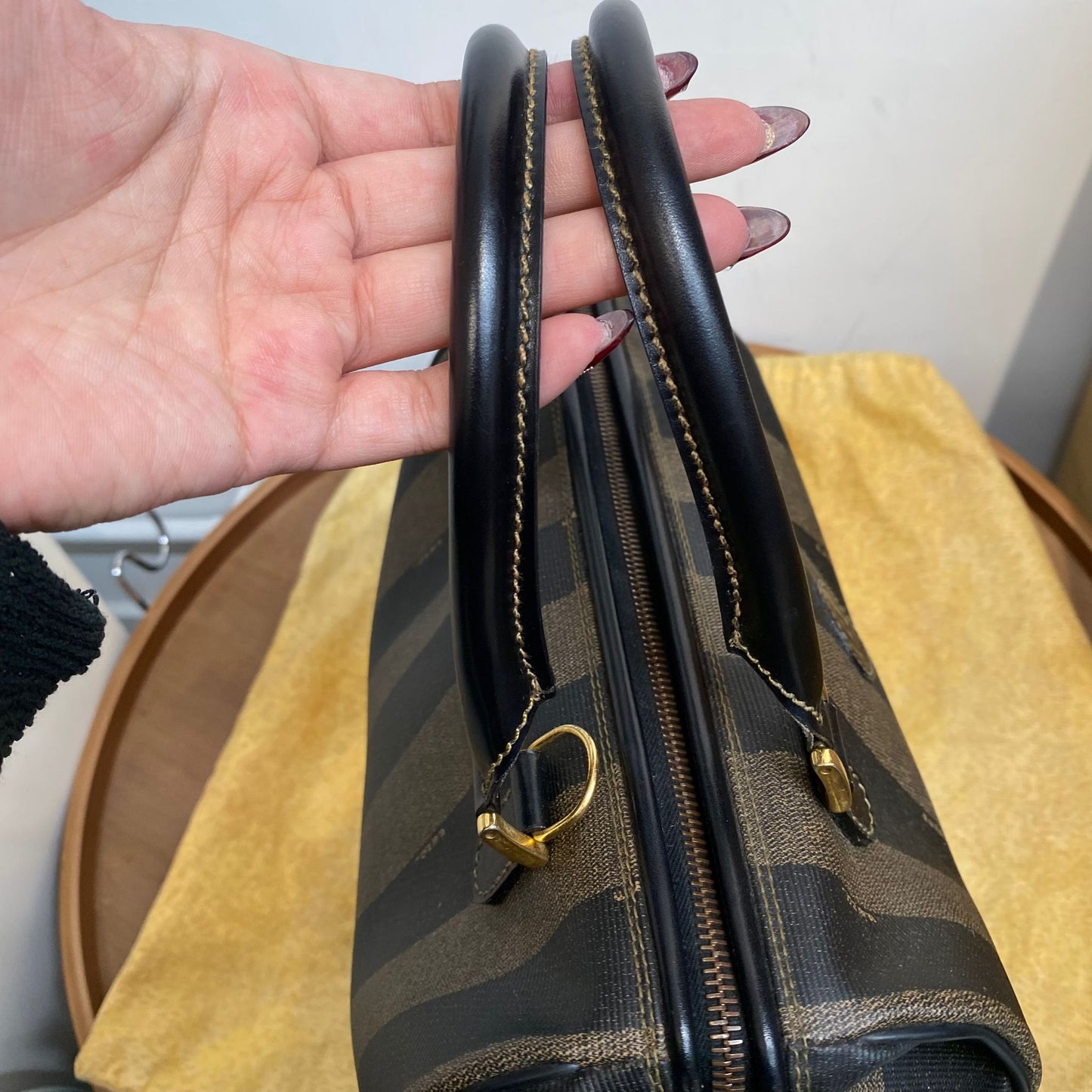 Fendi Boston 有塵袋