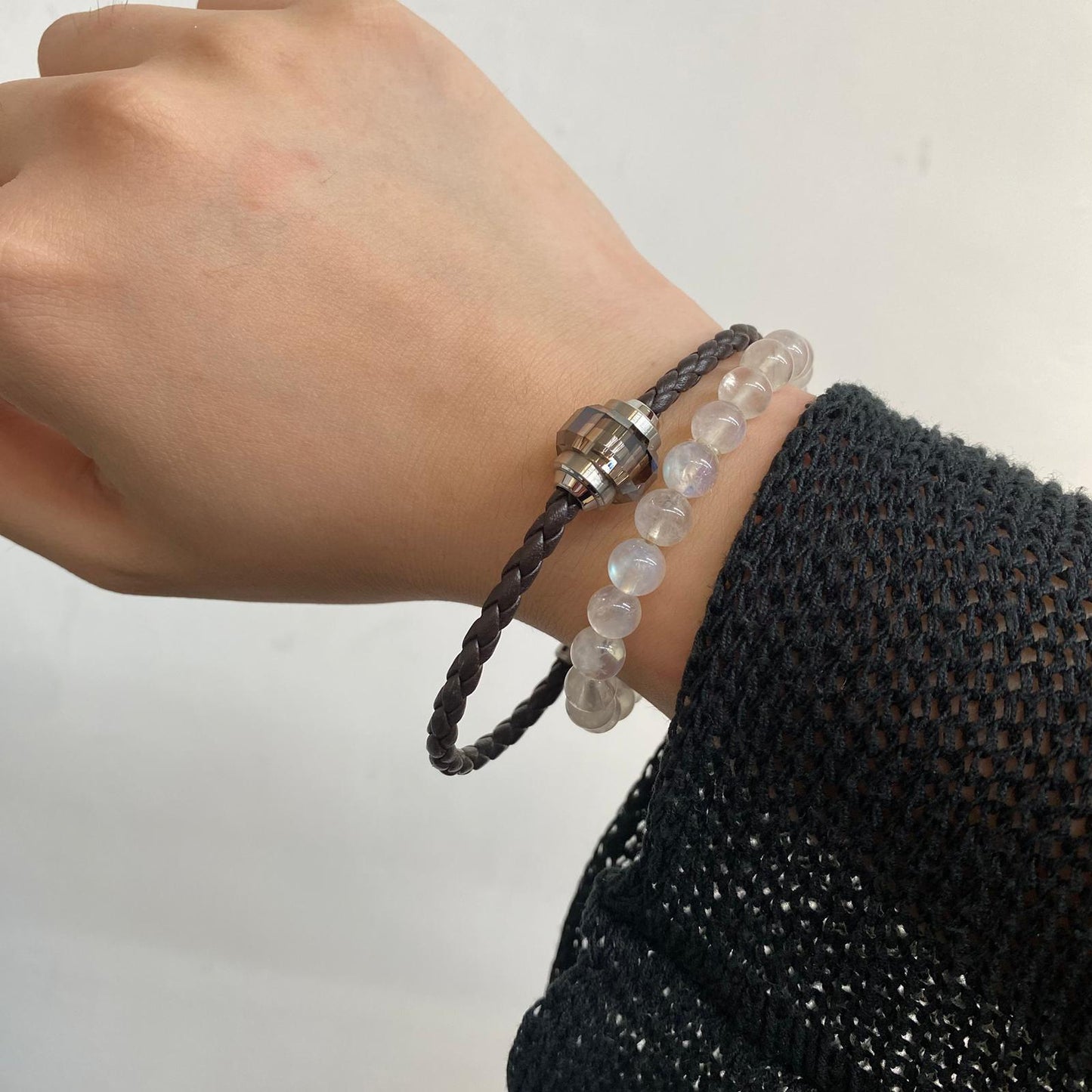 SWAROVSKI 啡色手繩 有盒