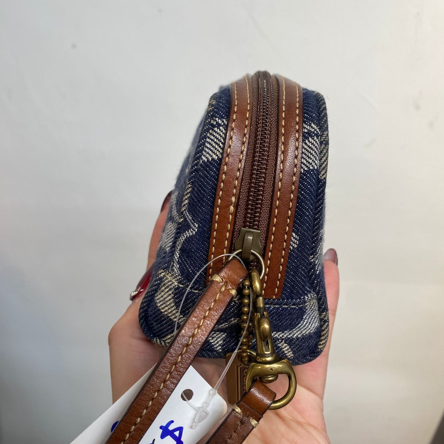 Coach 牛仔化妝袋