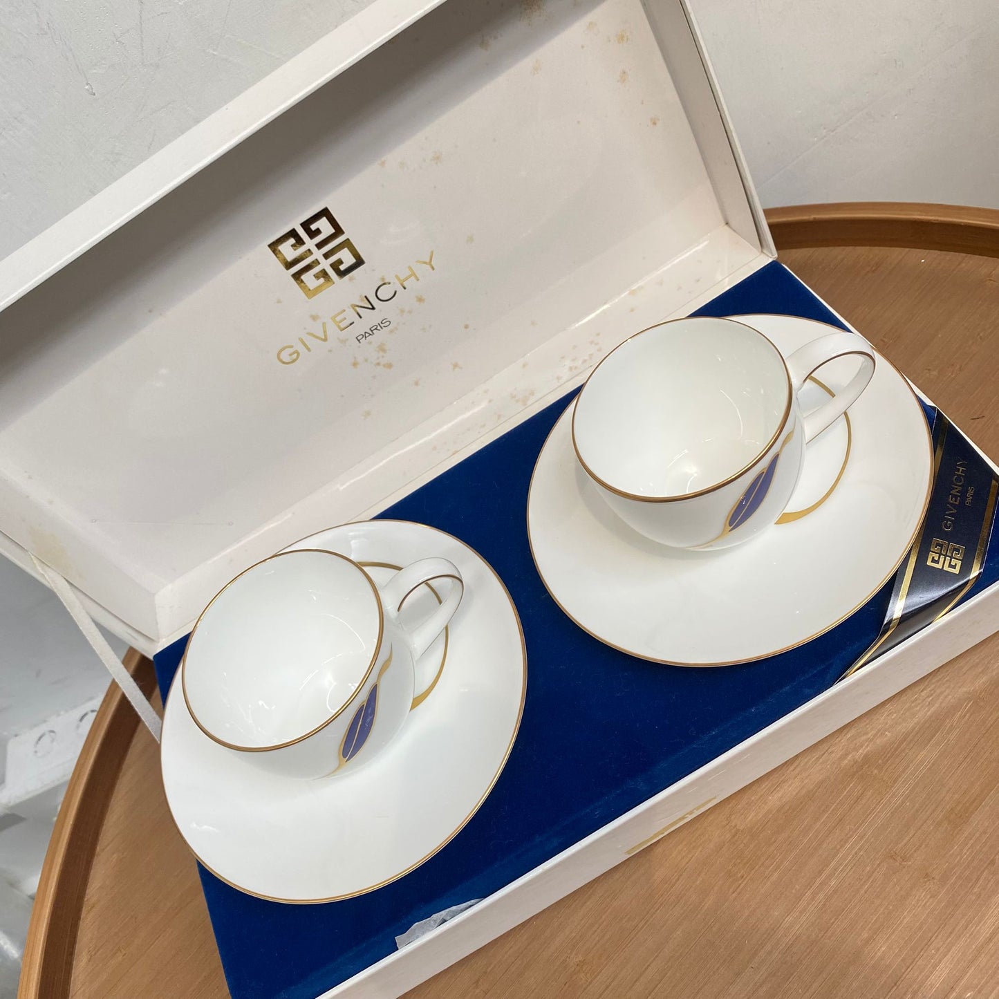 Givenchy 杯碟Set 有盒