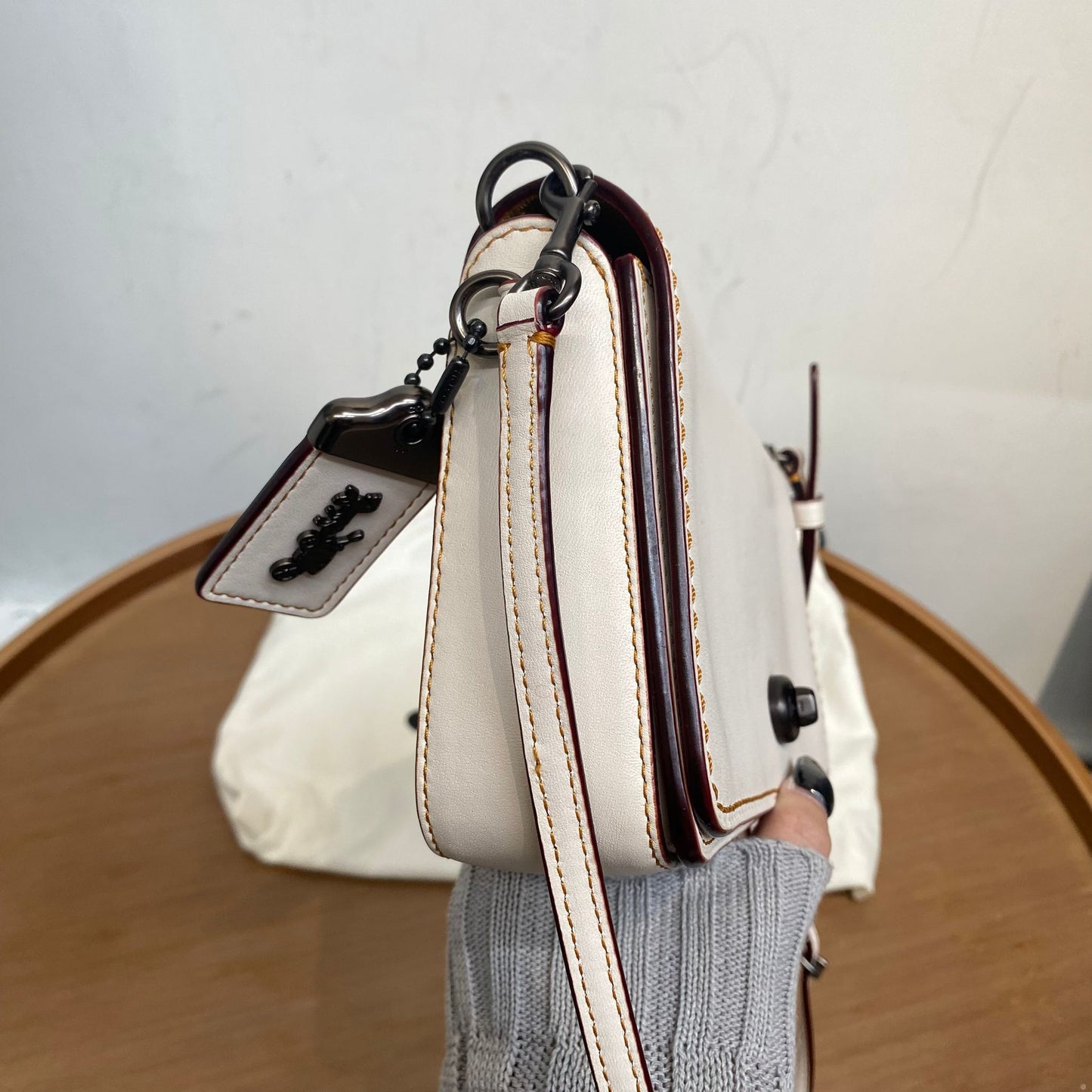 COACH 斜孭袋 有塵袋
