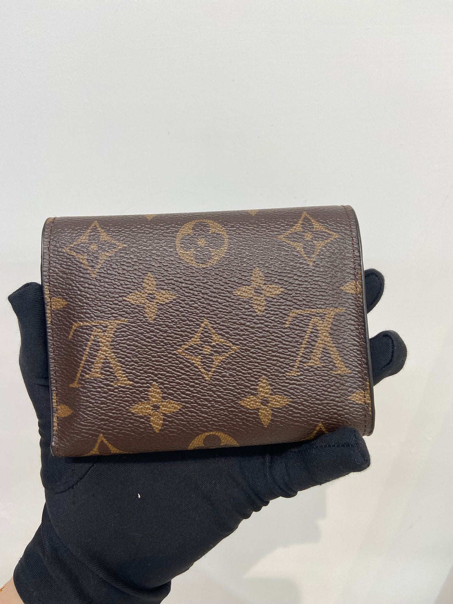LV 三摺短銀包