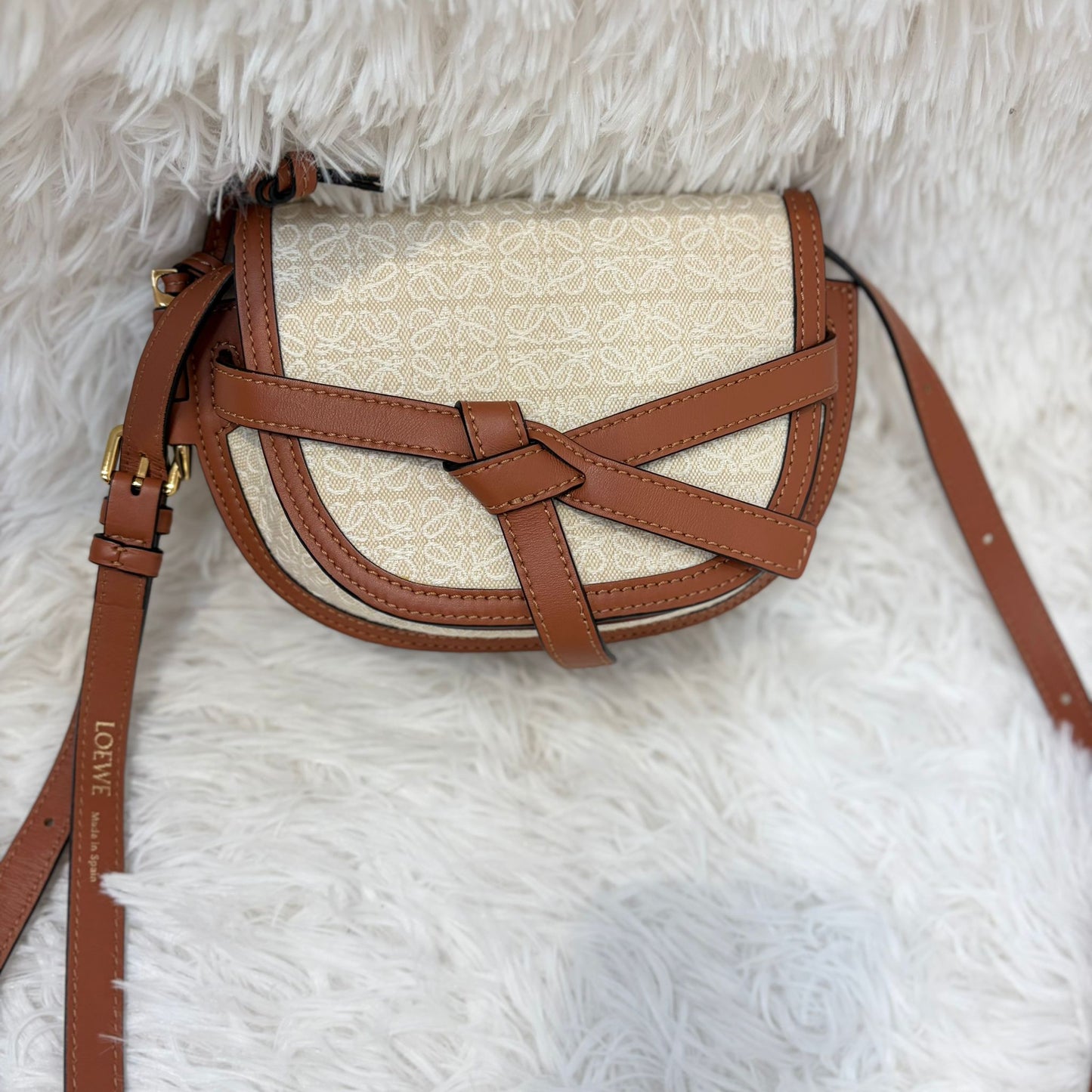 LOEWE mini gate