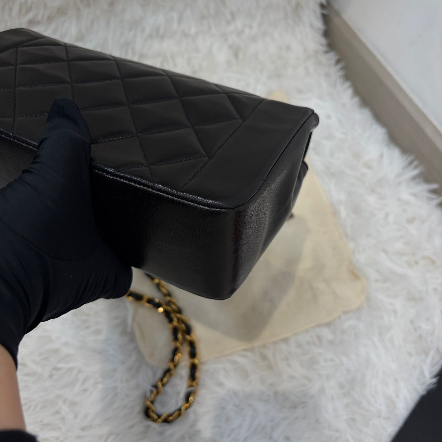 Chanel 黑金Diana 22