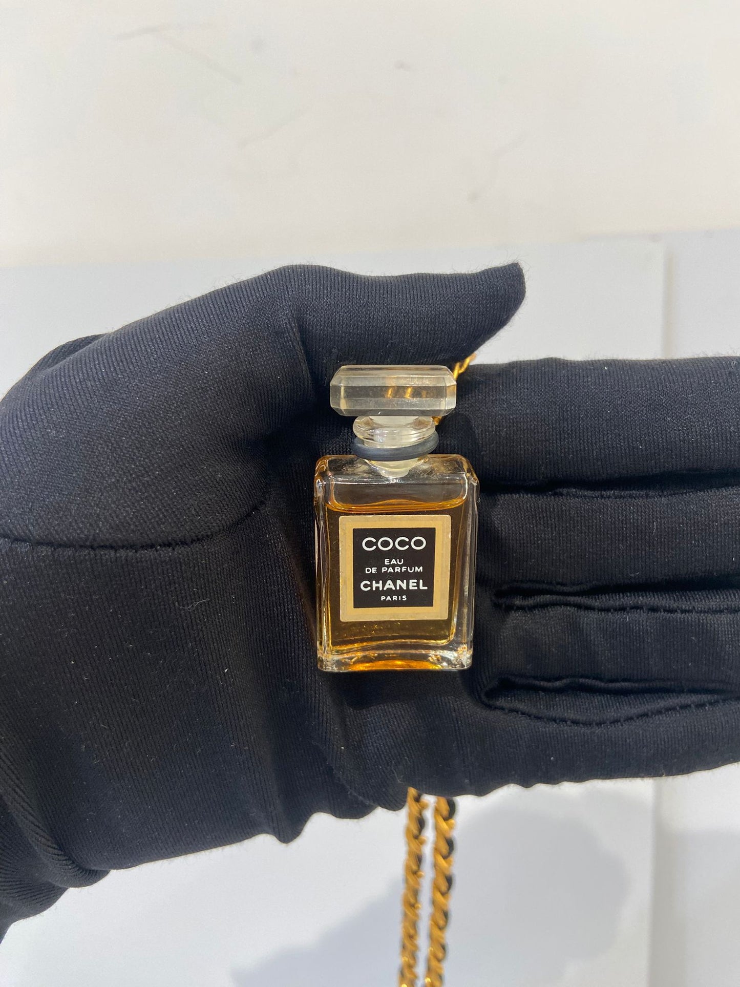 CHANEL Coco Eau de Parfum necklace