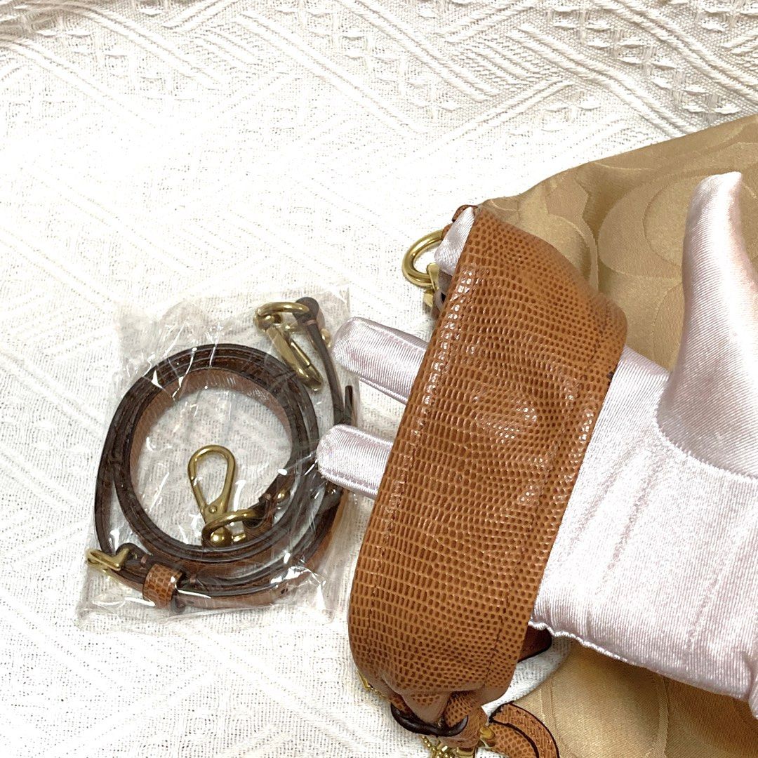 Coach Shoulder Bag / Cossbody Bag 腋下包 / 斜孭袋
