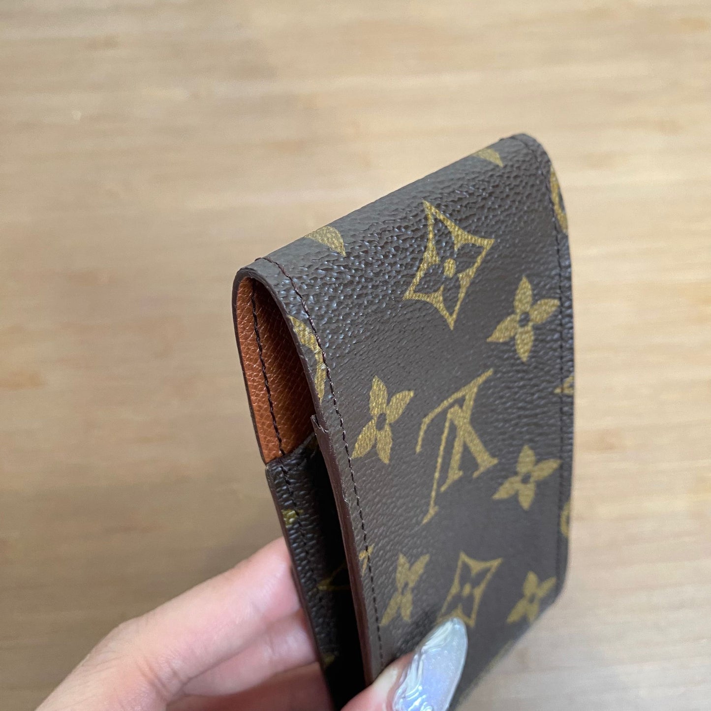 LV Case