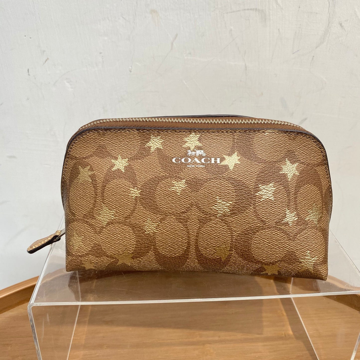 COACH Pouch