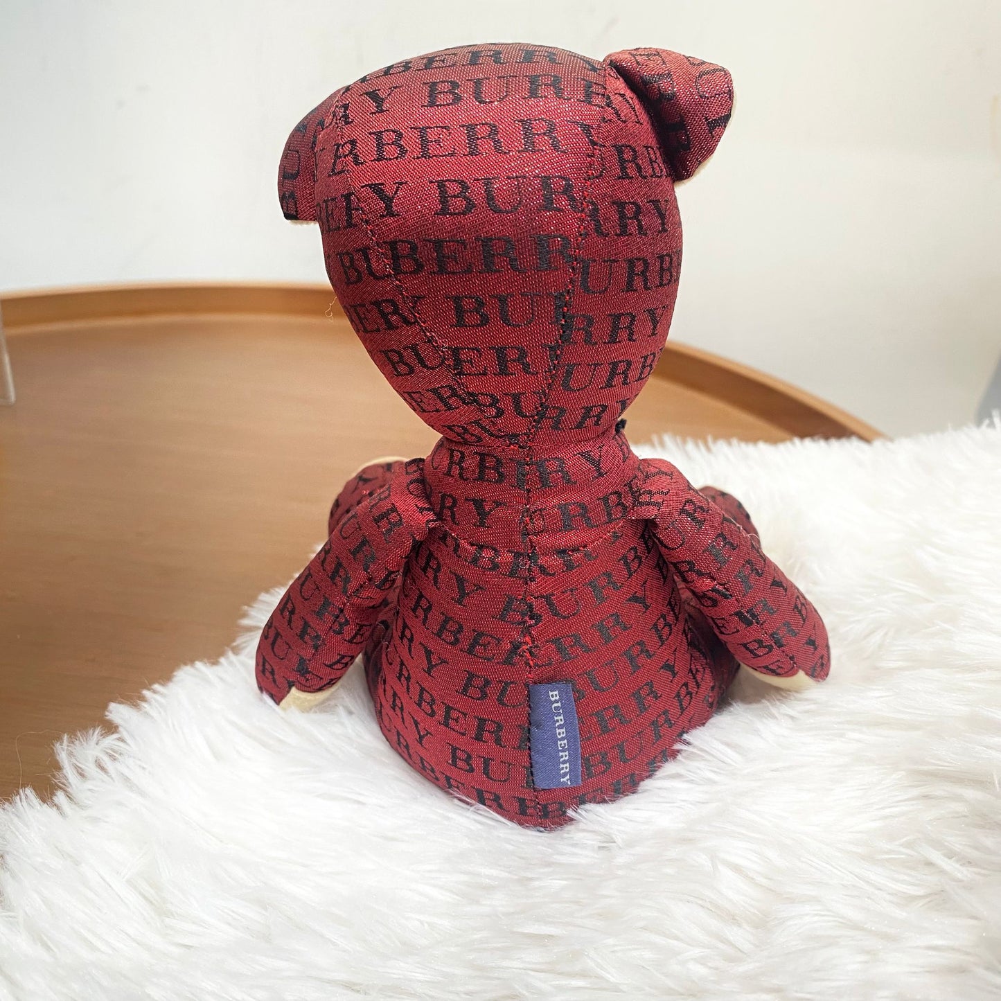 Burberry 閃閃紅熊仔