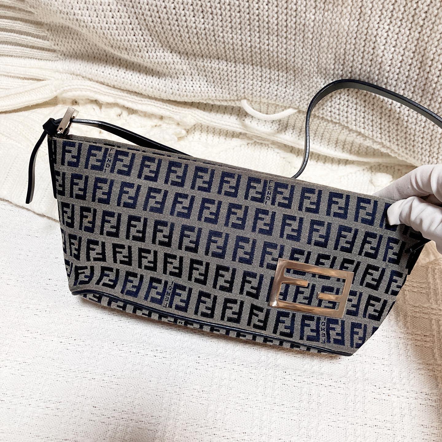 FNEDI Shoulder Bag 腋下包