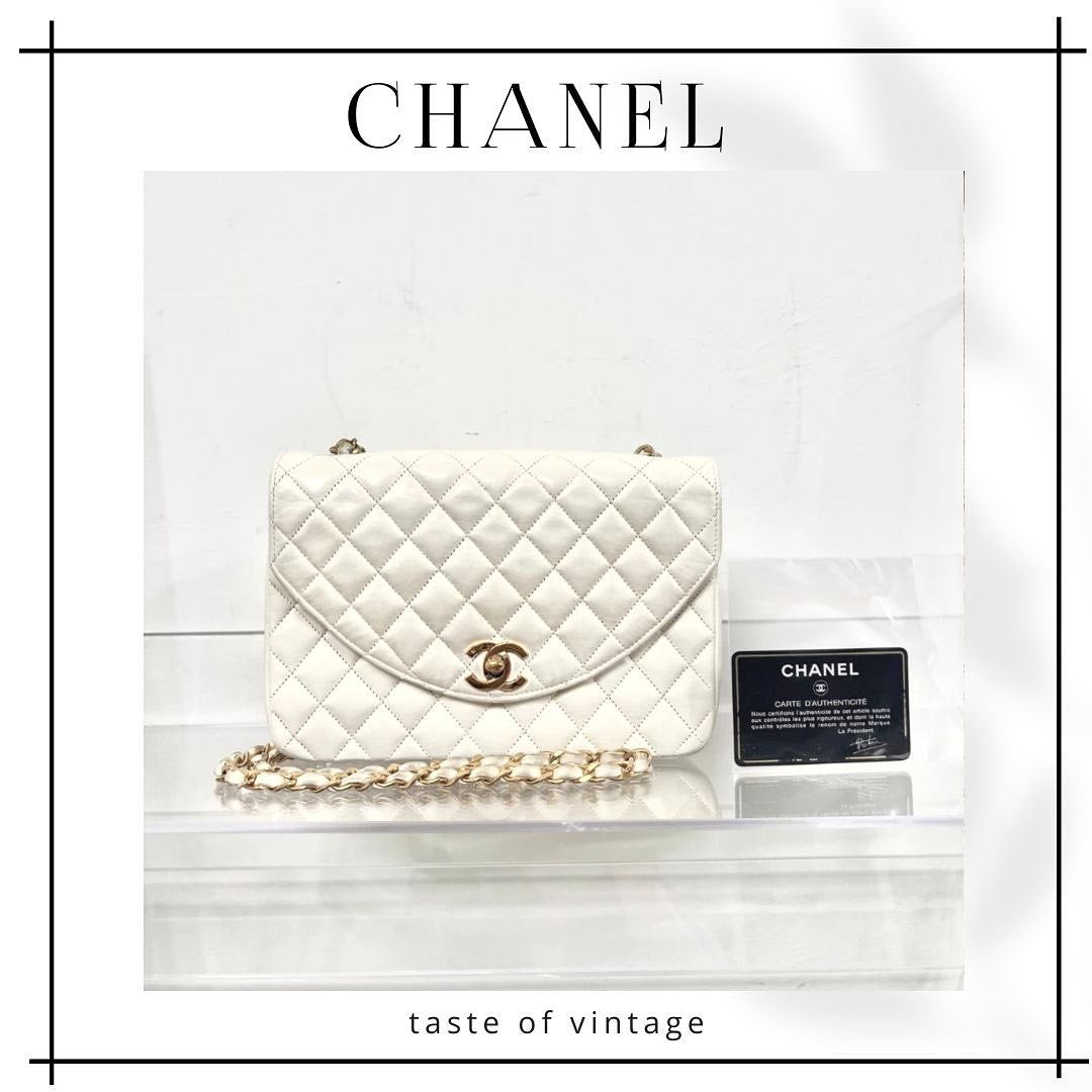 Chanel White 22cm 大全套 有卡 有貼 有塵袋 有盒