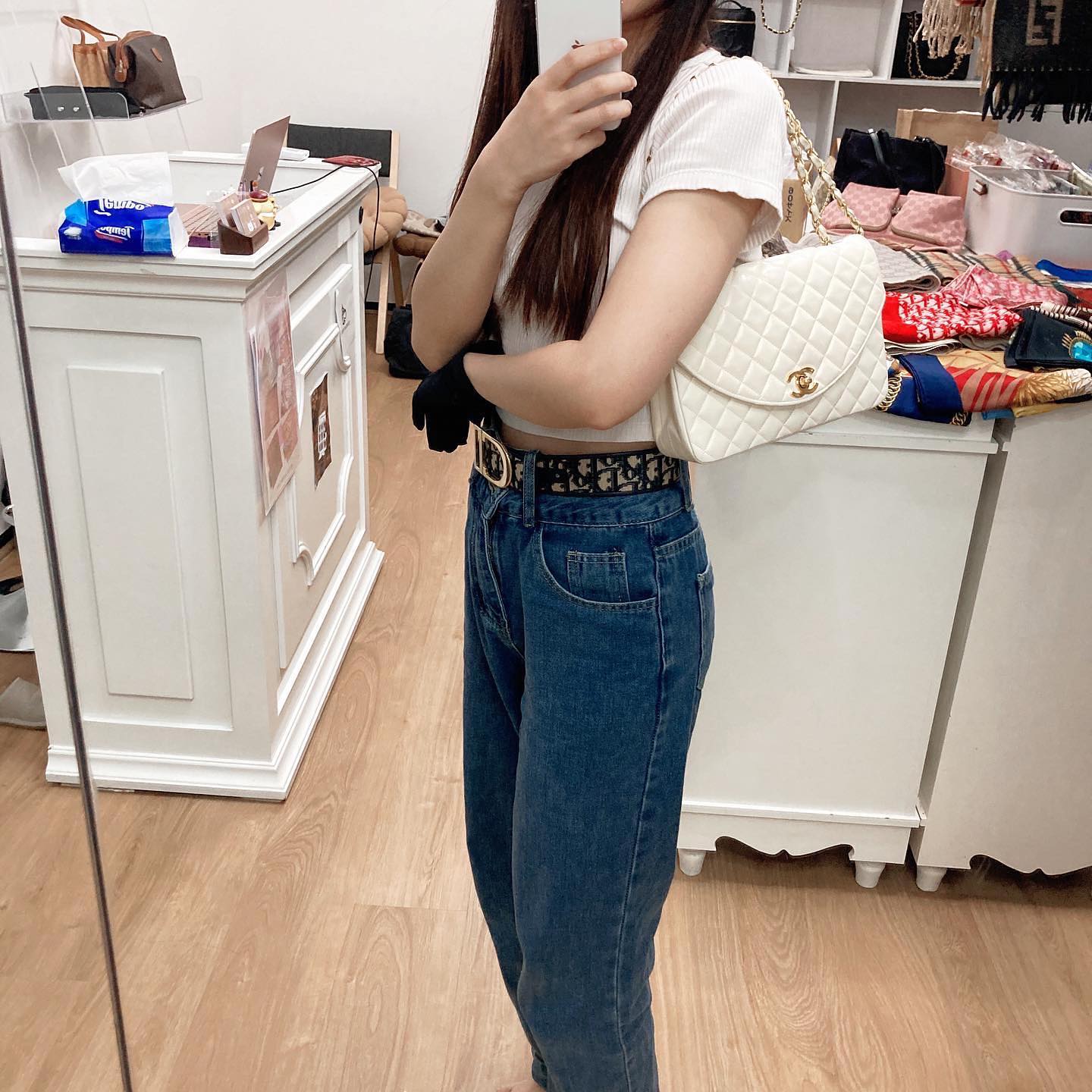 Chanel White 22cm 大全套 有卡 有貼 有塵袋 有盒