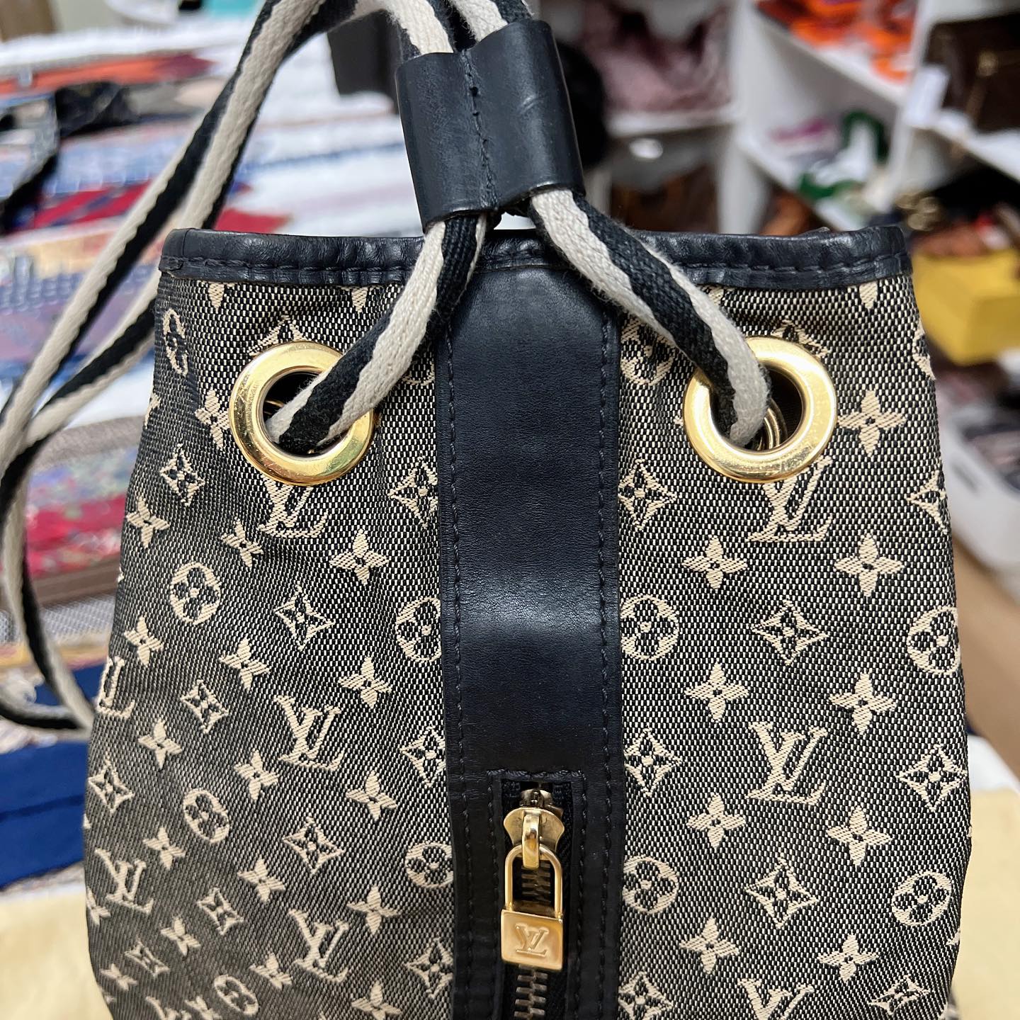 LV Monogram Bucket Bag 帆布水桶袋