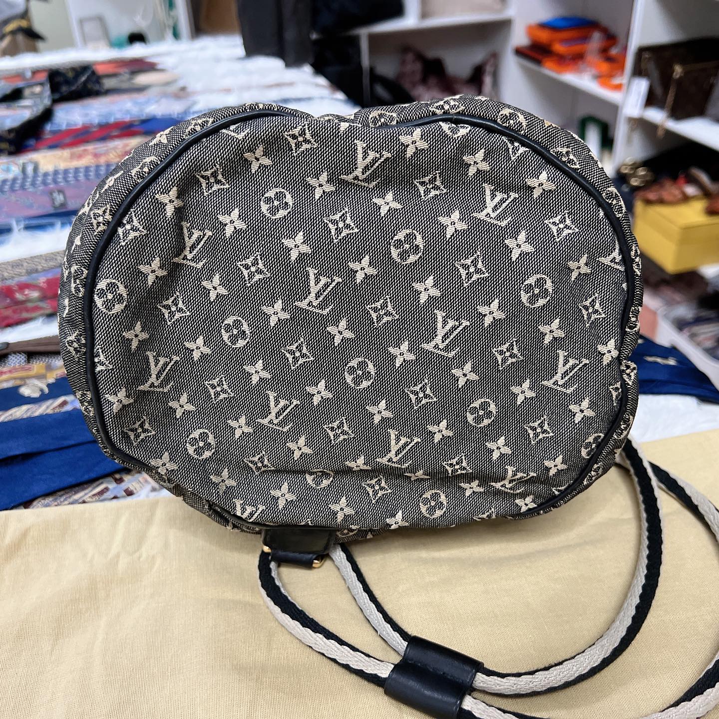 LV Monogram Bucket Bag 帆布水桶袋
