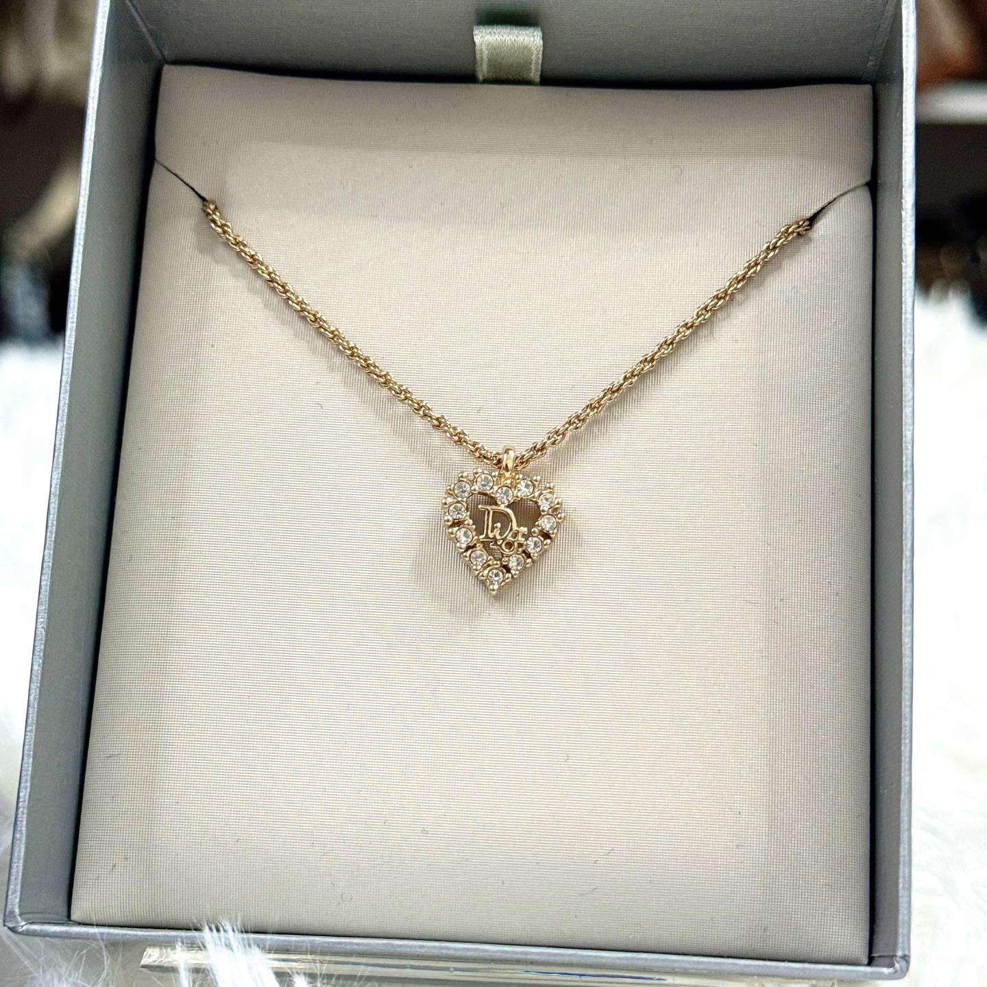 Christian Dior Necklace 心心頸鍊 連原裝盒
