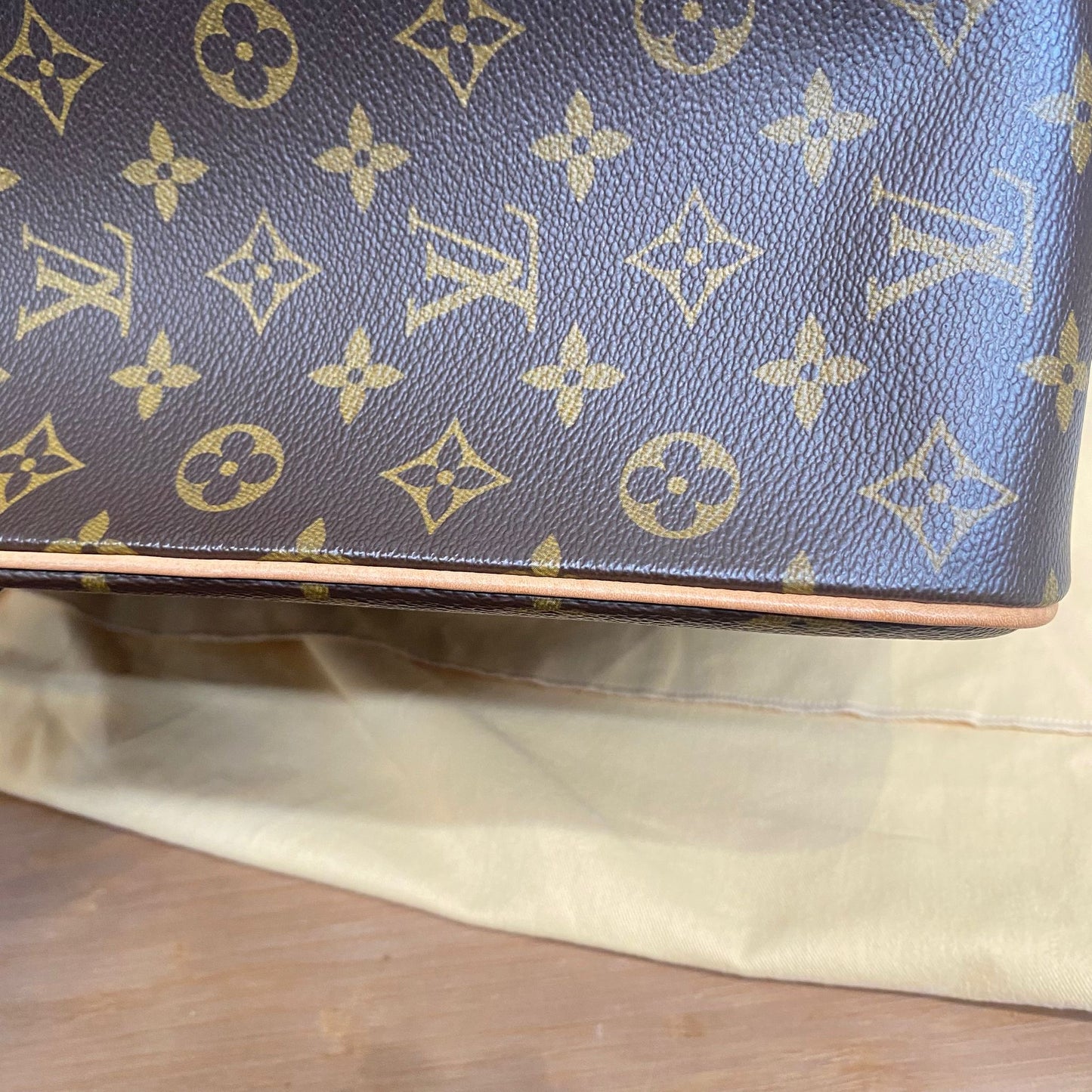 LV老花Tote M51162