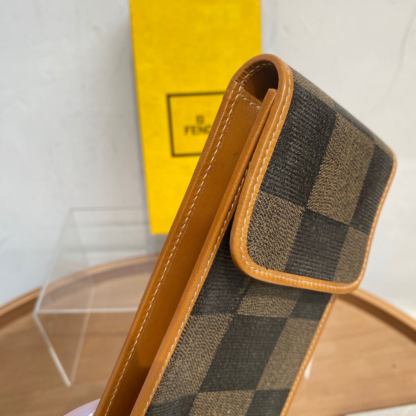 Fendi Case 有盒