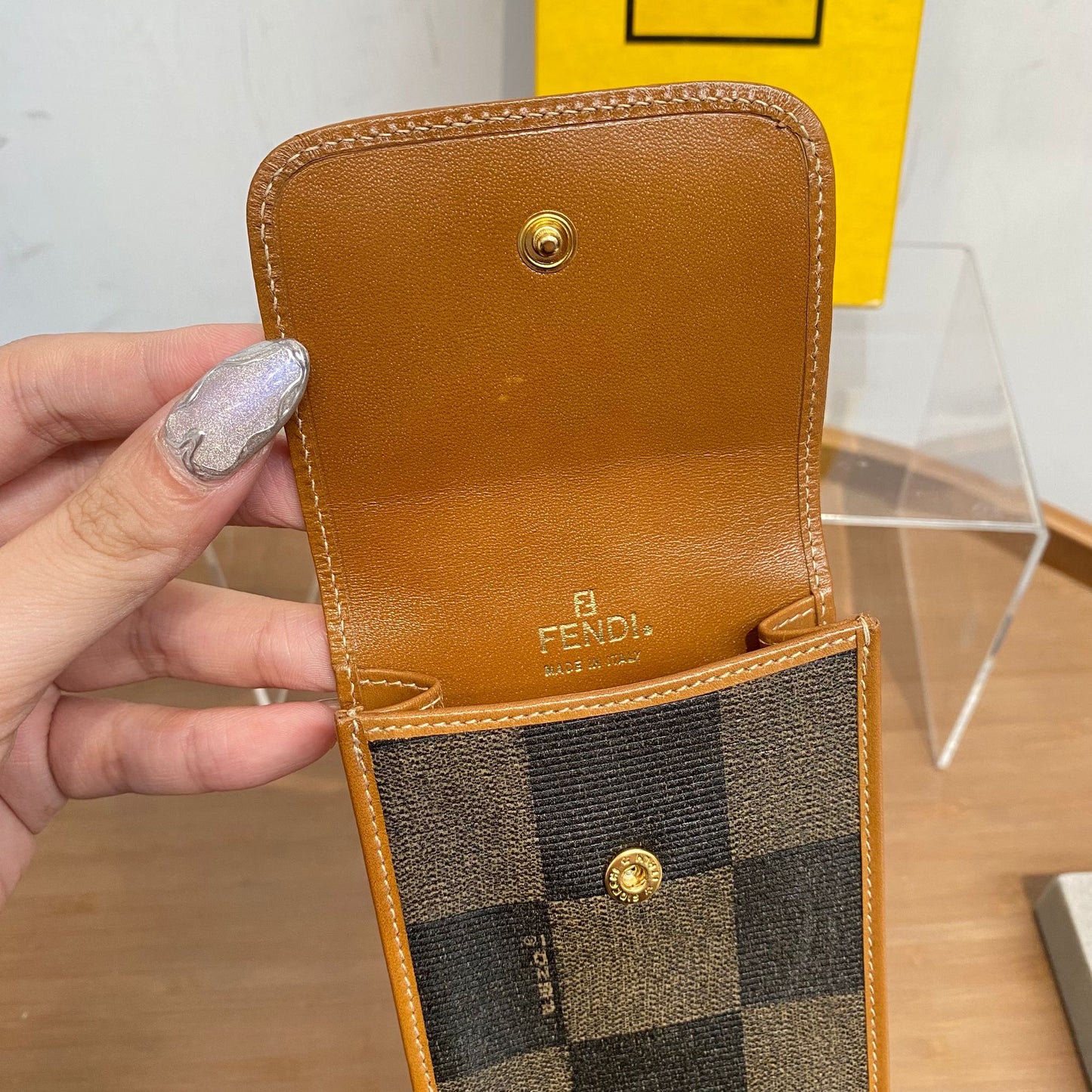 Fendi Case 有盒
