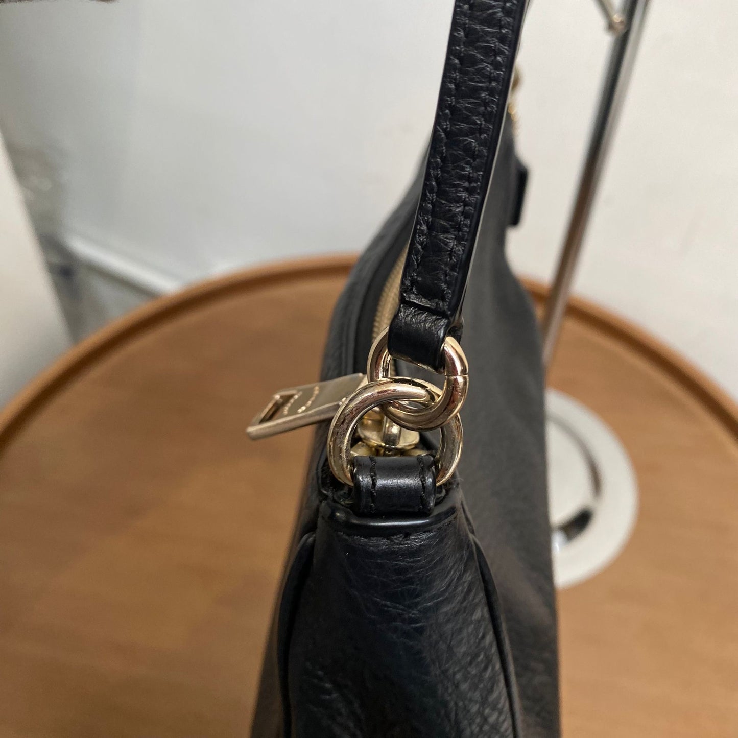 COACH 黑色真皮腋下包