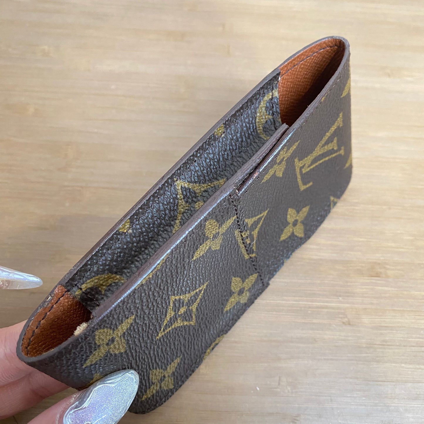 LV Case