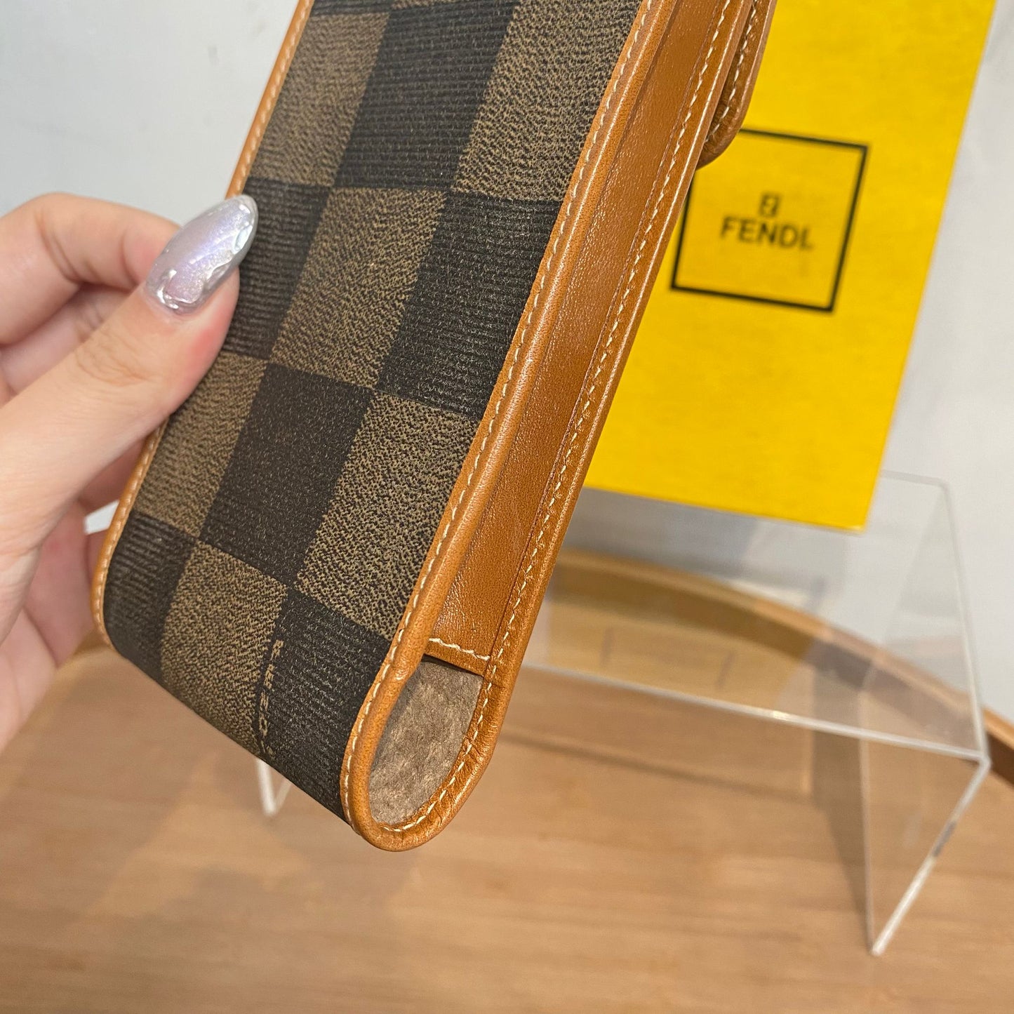 Fendi Case 有盒
