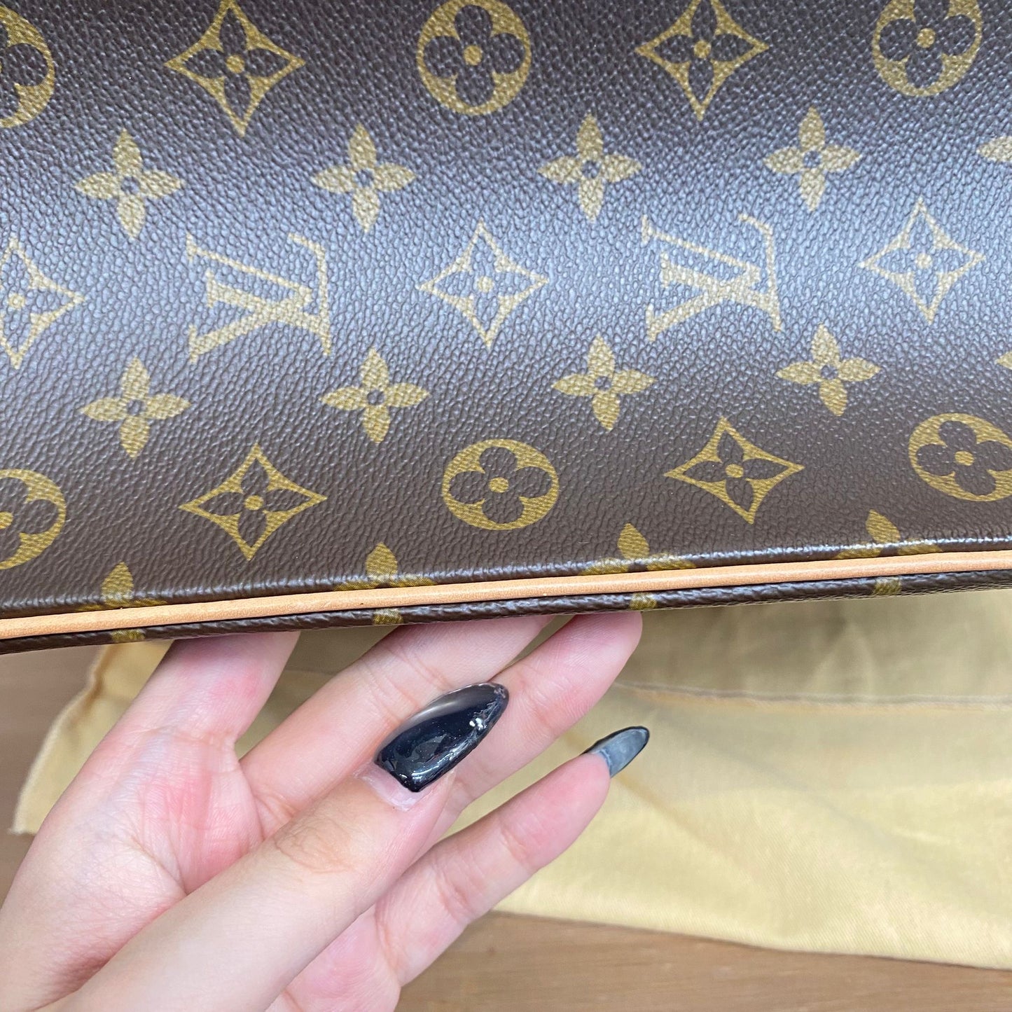 LV老花Tote M51162