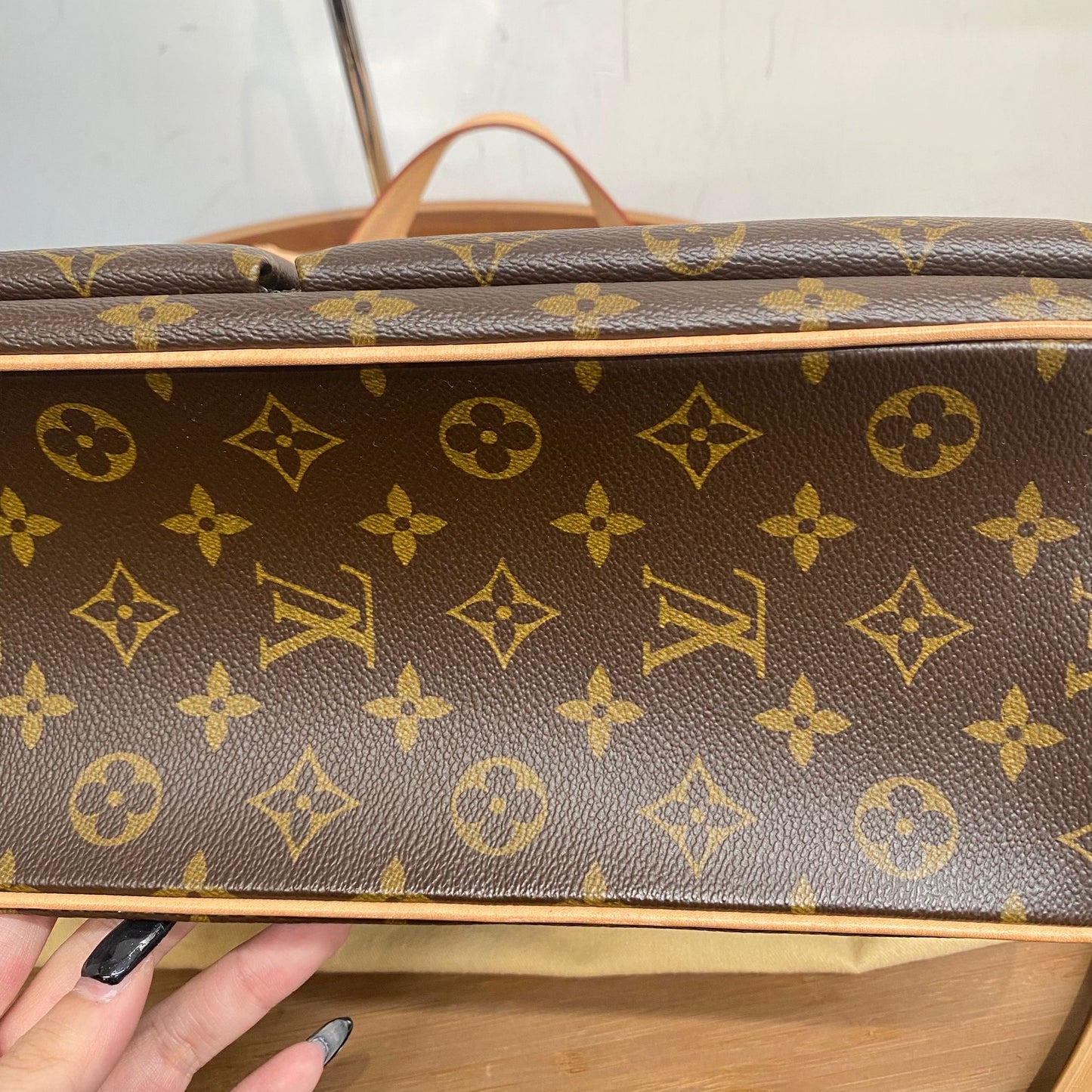 LV老花Tote M51162