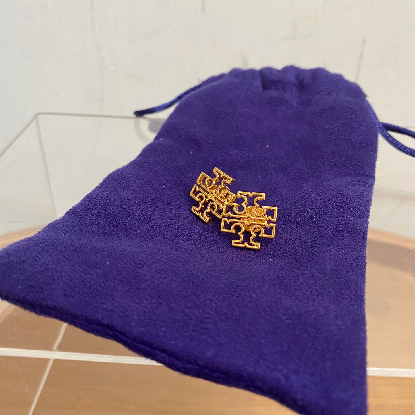 Tory Burch LOGO耳針耳環 有塵袋