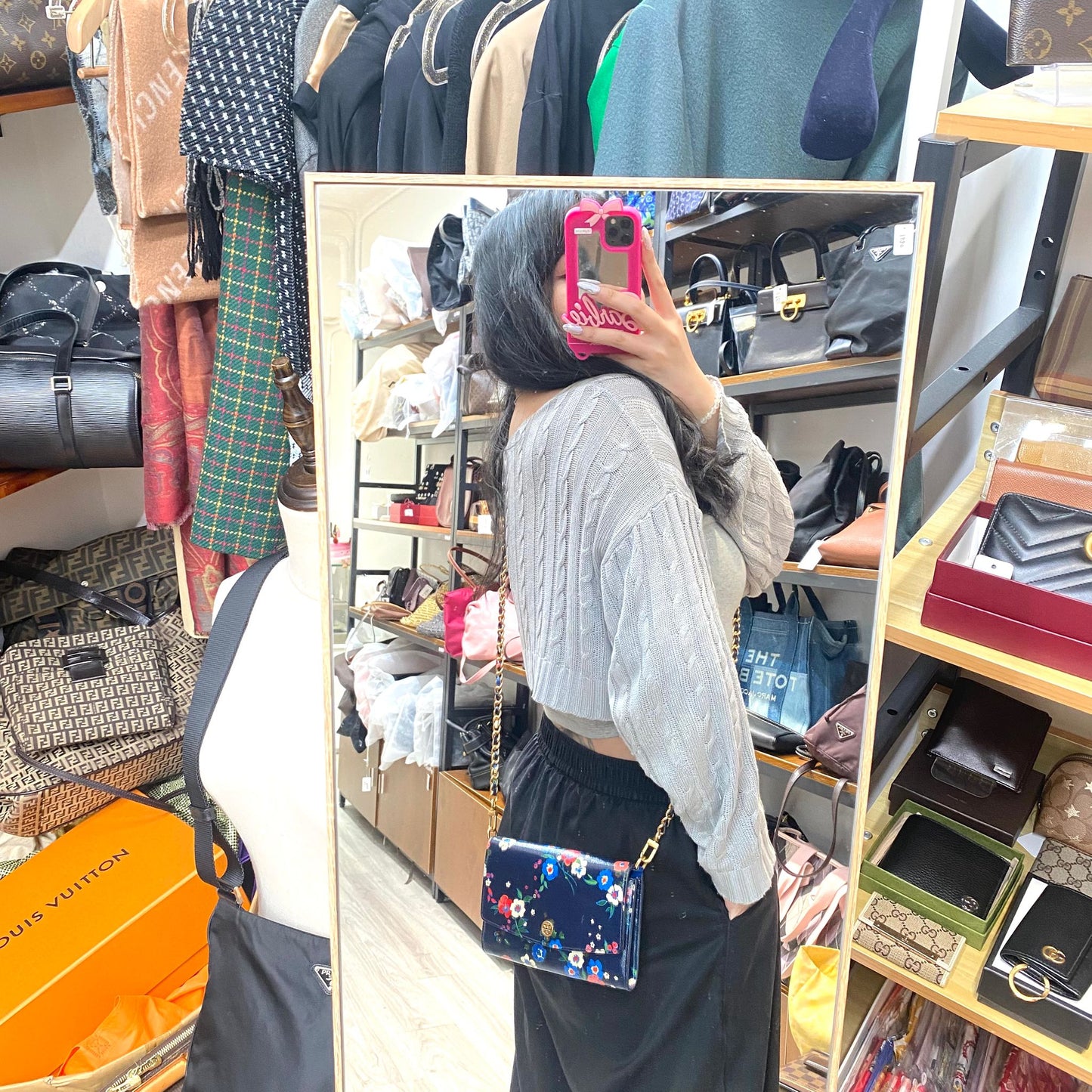 Tory Burch 花花斜孭袋