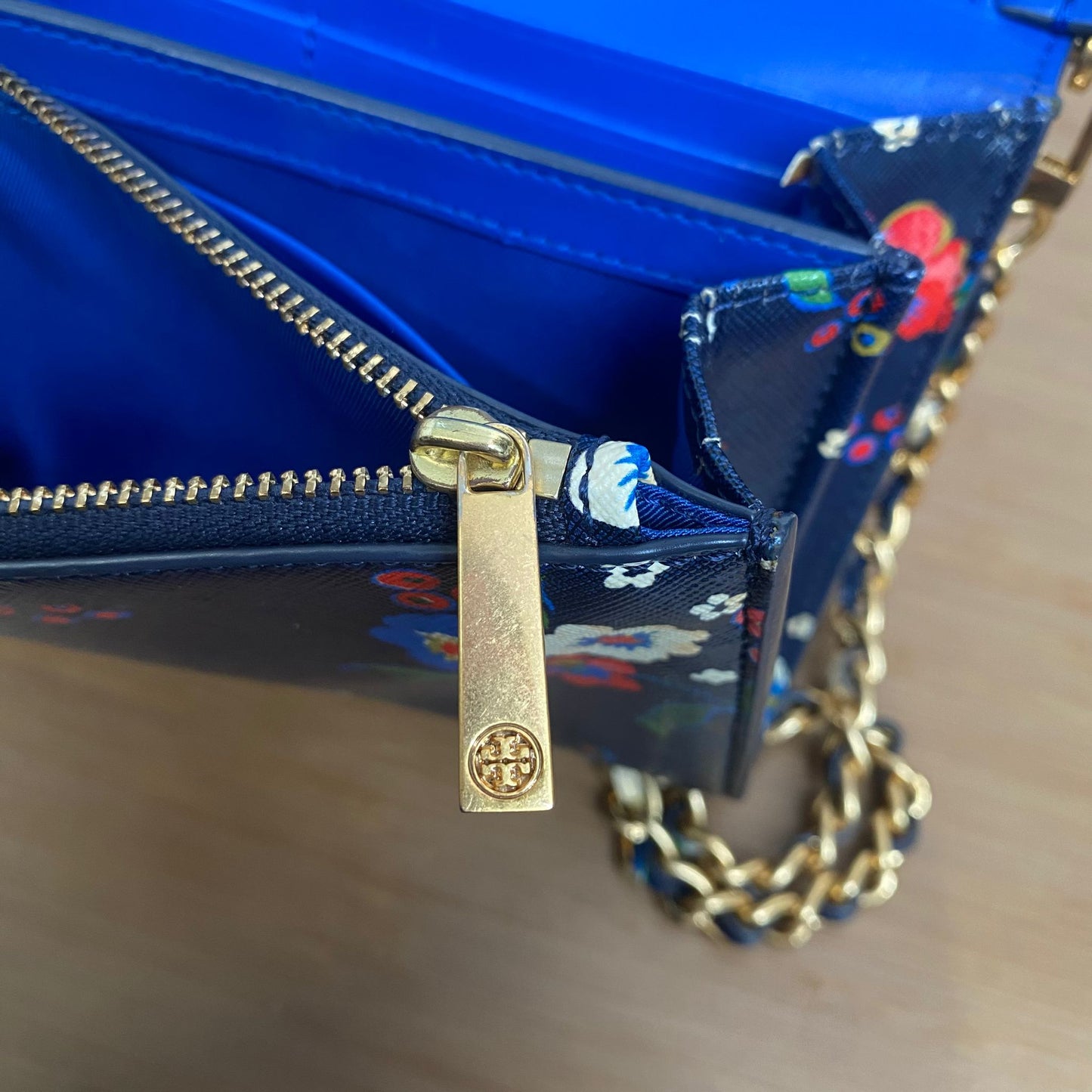 Tory Burch 花花斜孭袋