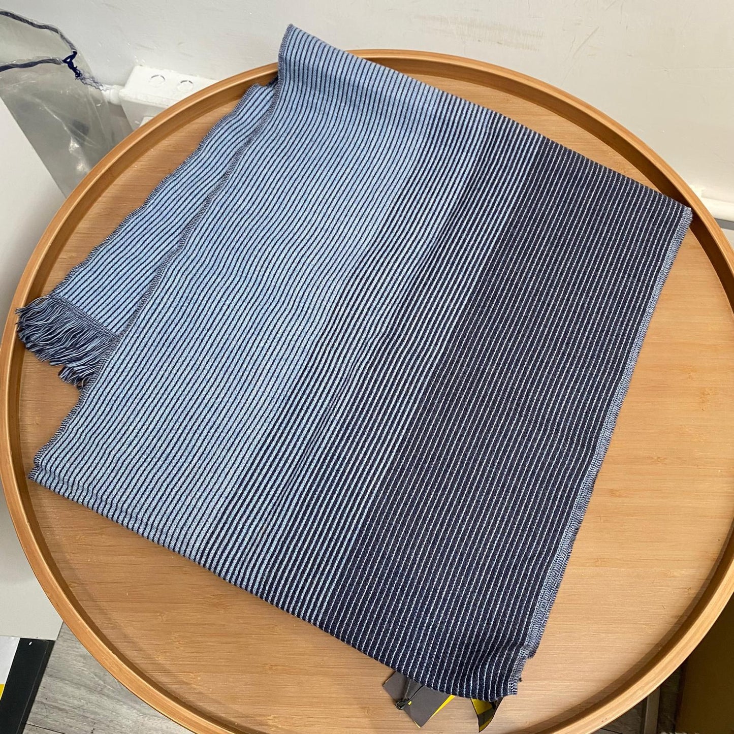 Fendi 100%Wool 頸巾