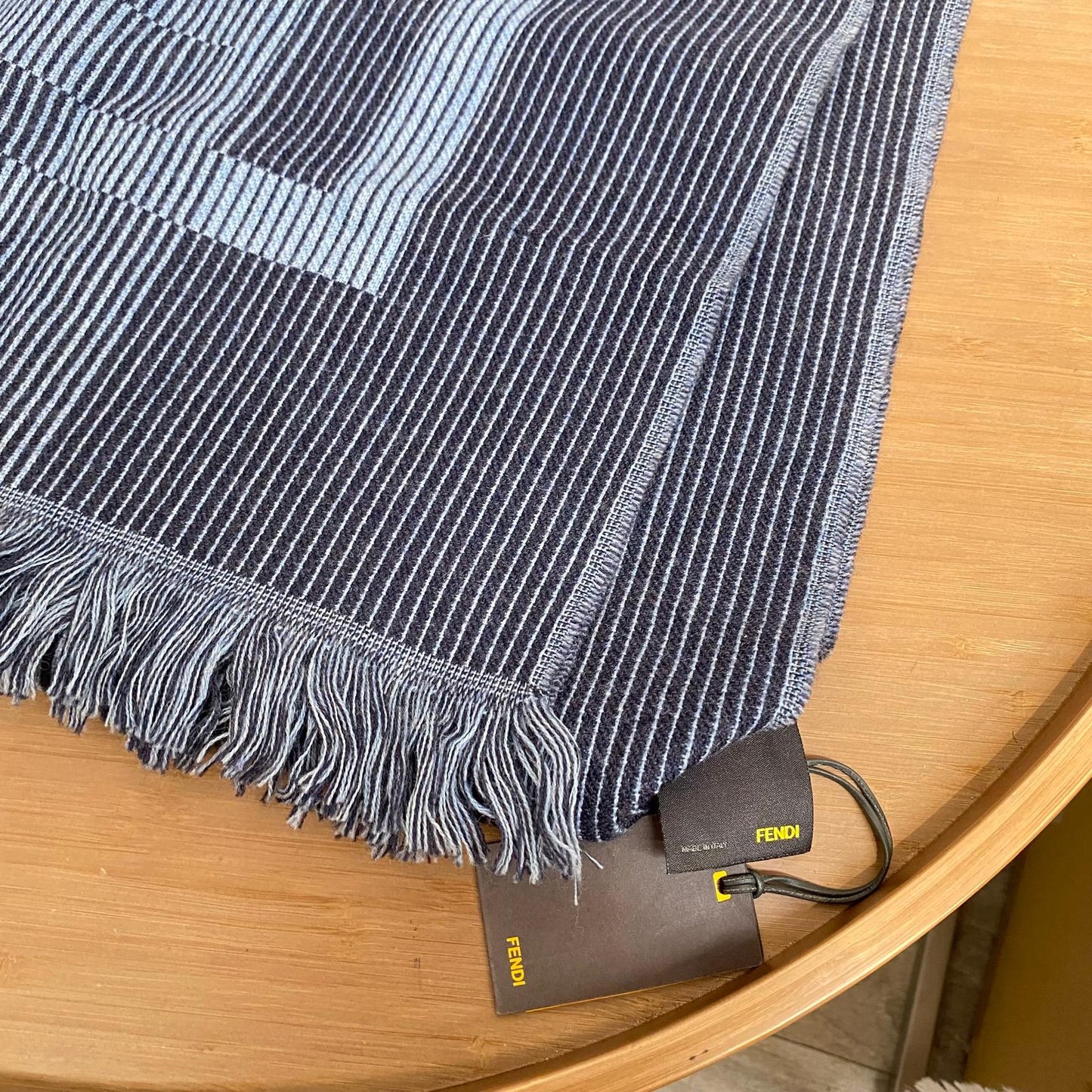 Fendi 100%Wool 頸巾