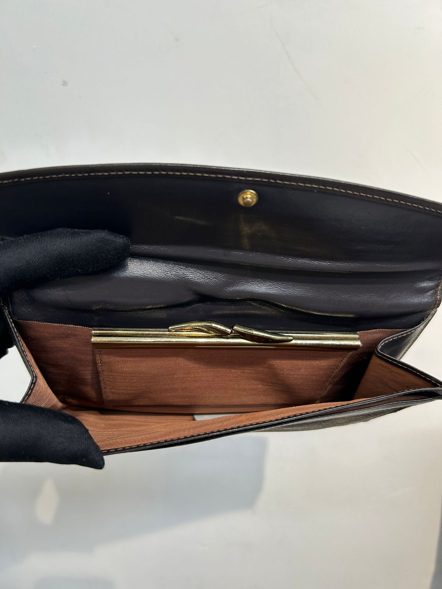 LV 老花x黑邊 Pouch