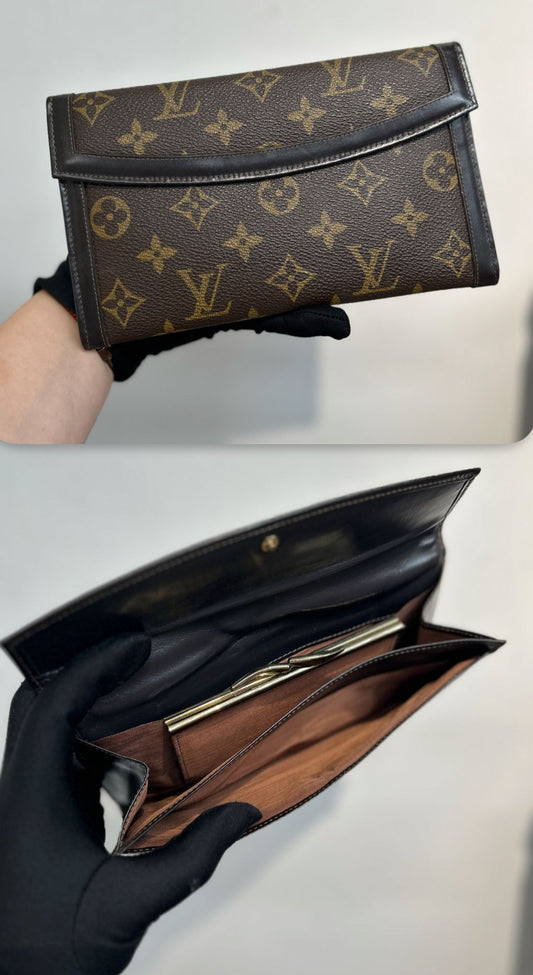 LV 老花x黑邊 Pouch