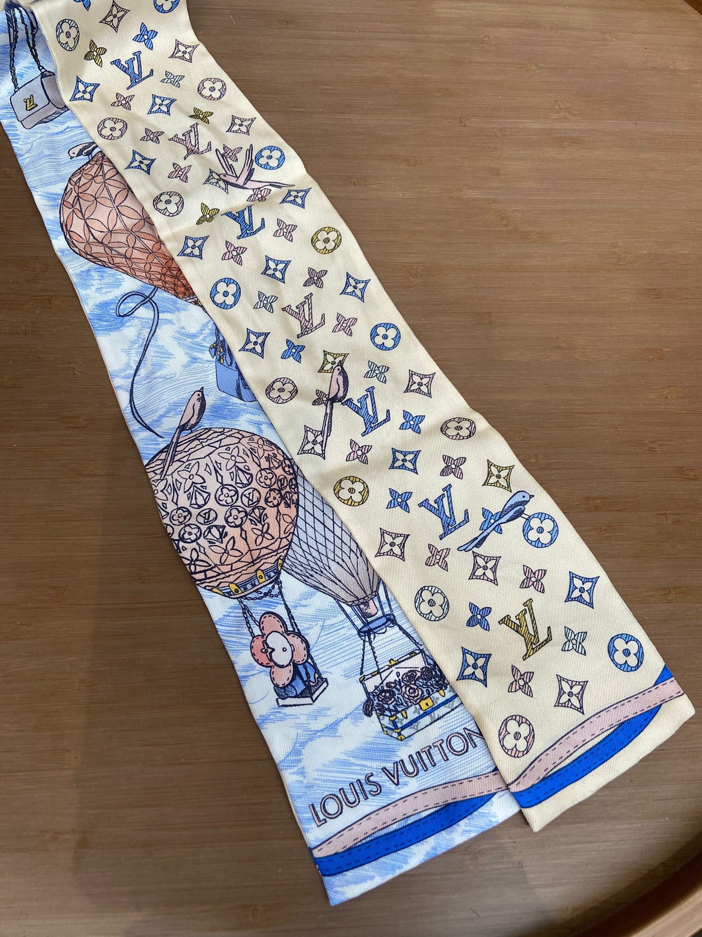 LV BANDEAU 長絲巾
