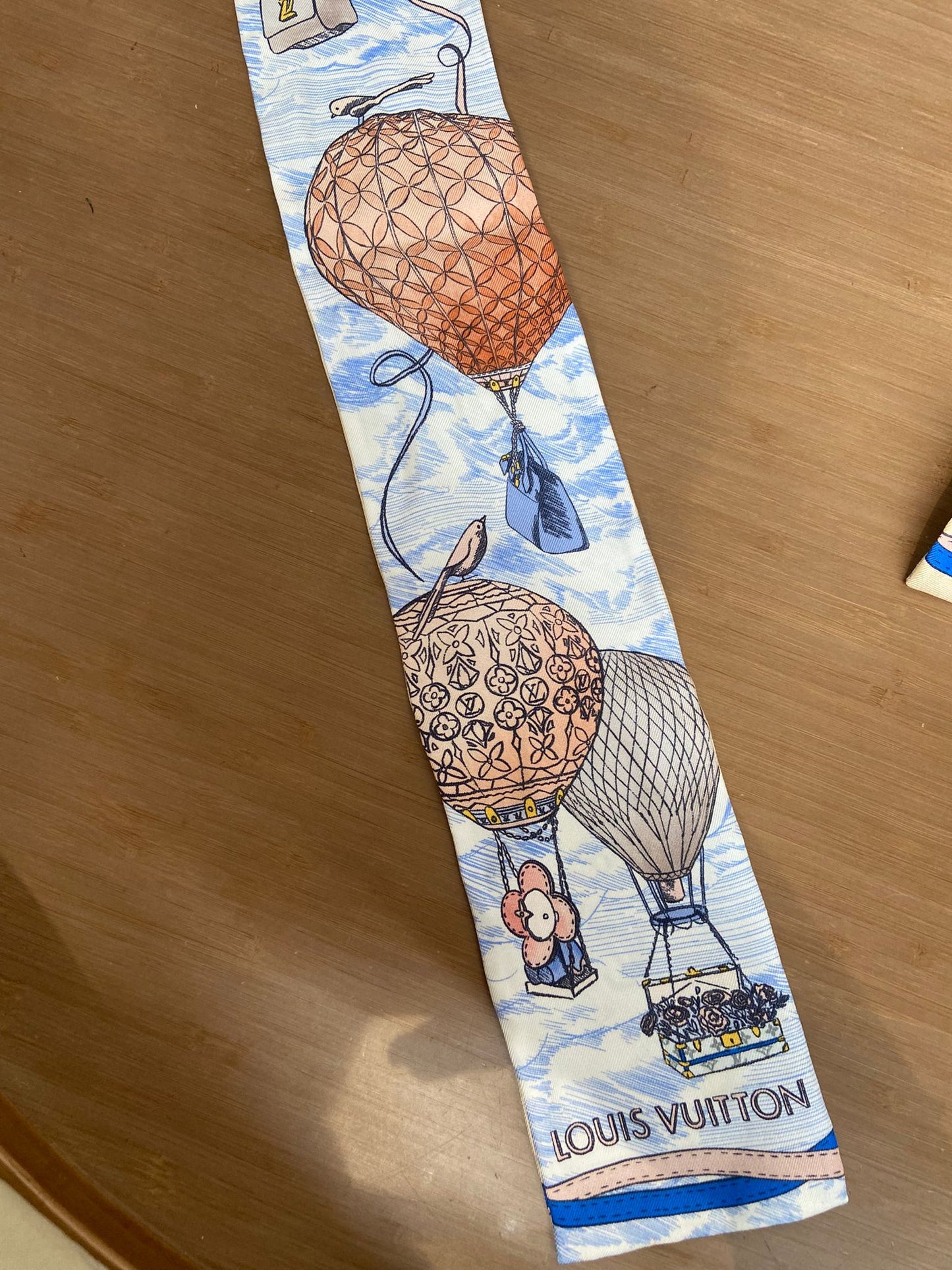 LV BANDEAU 長絲巾