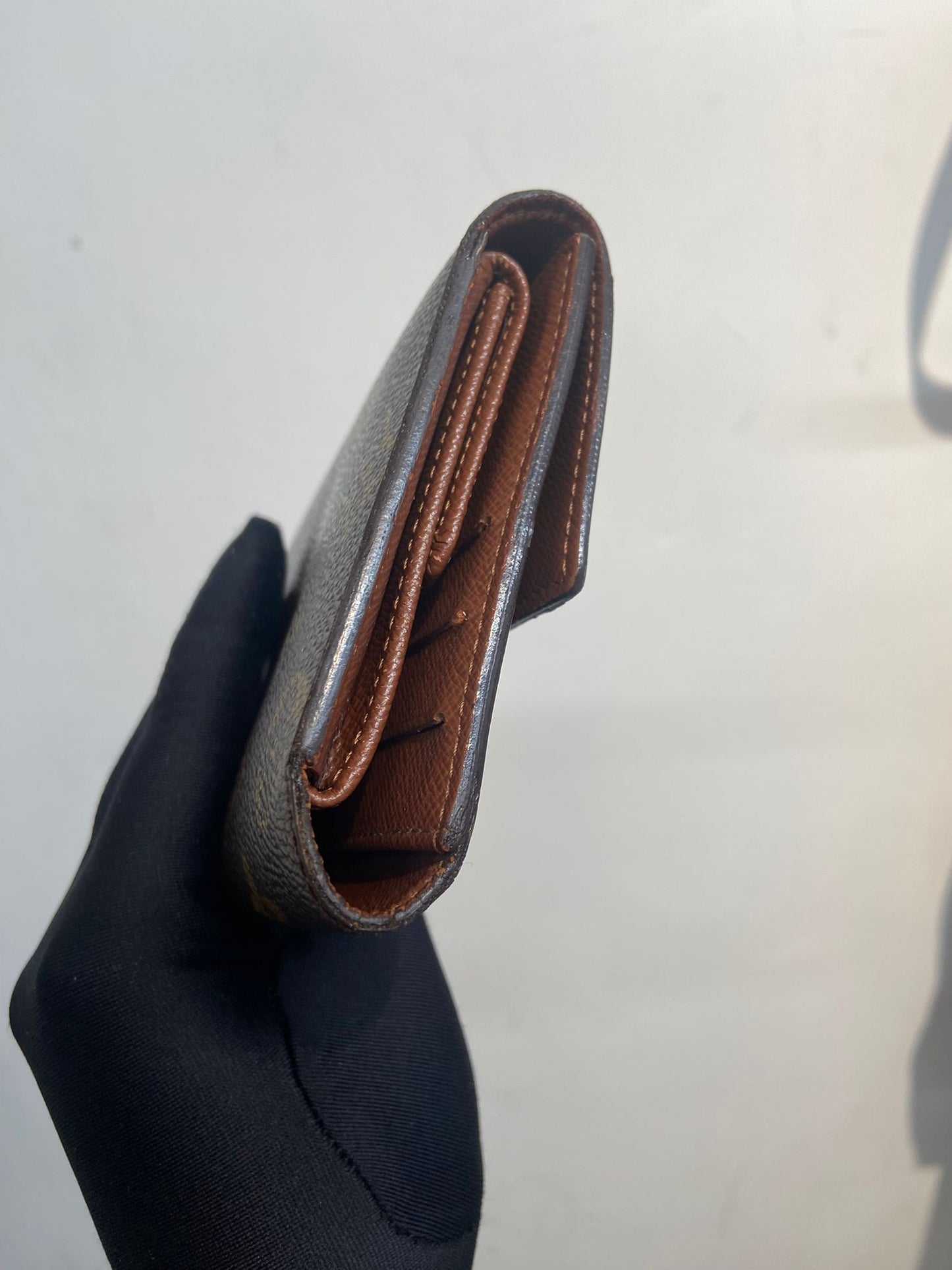 LV compact long wallet