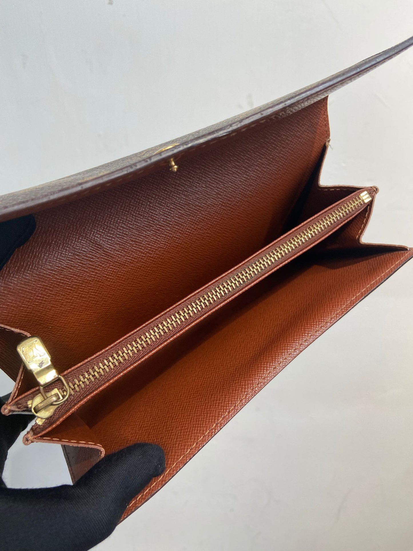 LV long wallet
