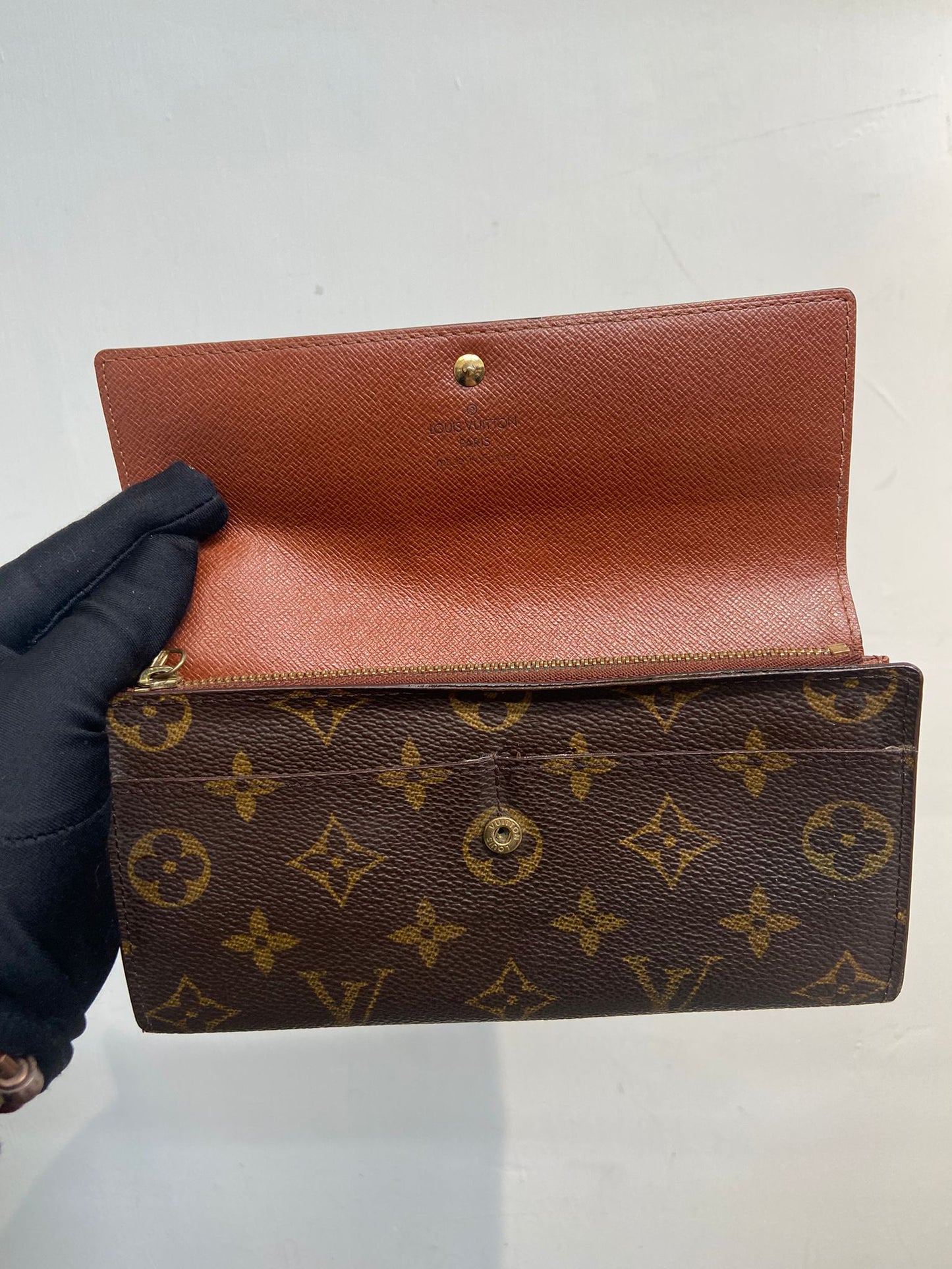 LV long wallet