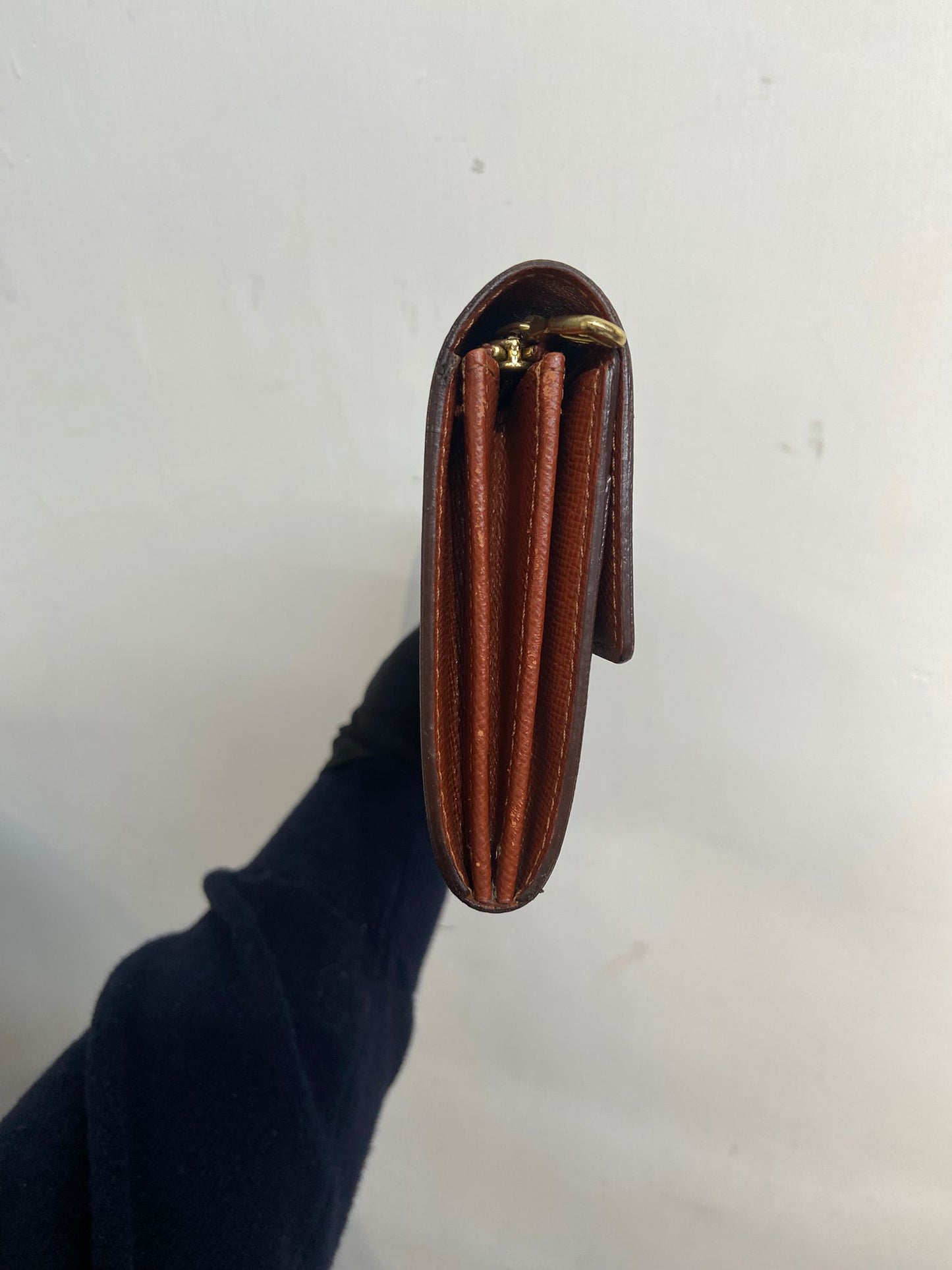 LV long wallet