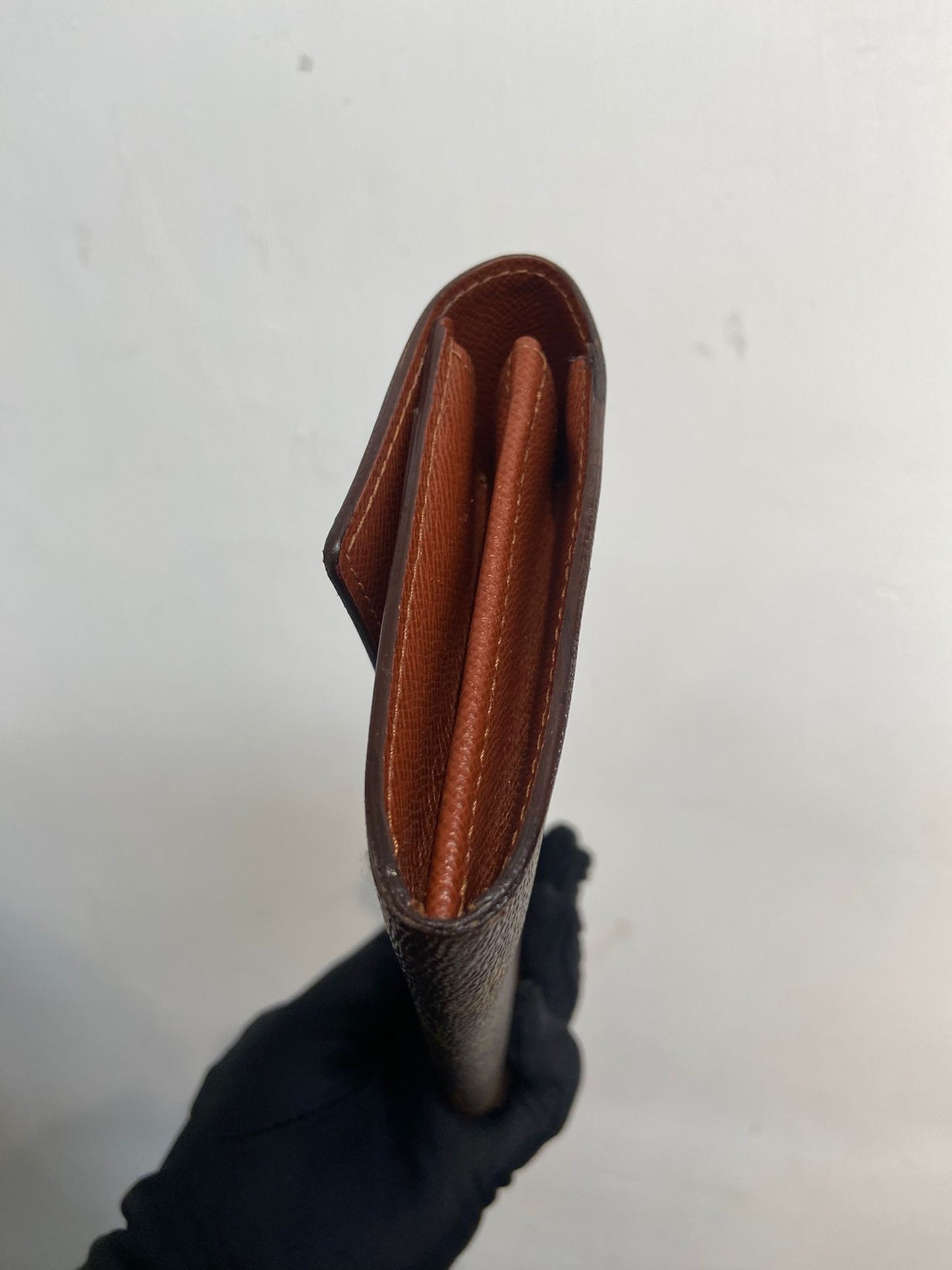 LV long wallet