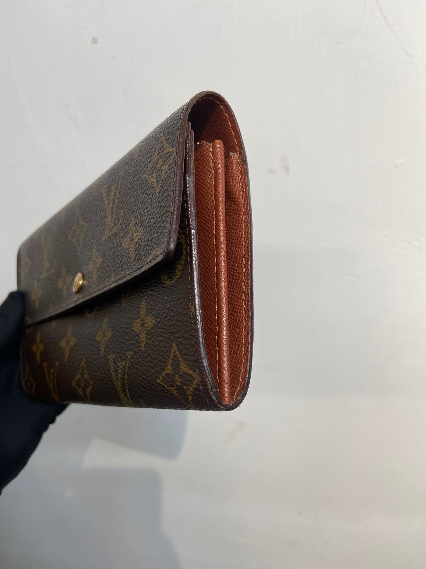 LV long wallet