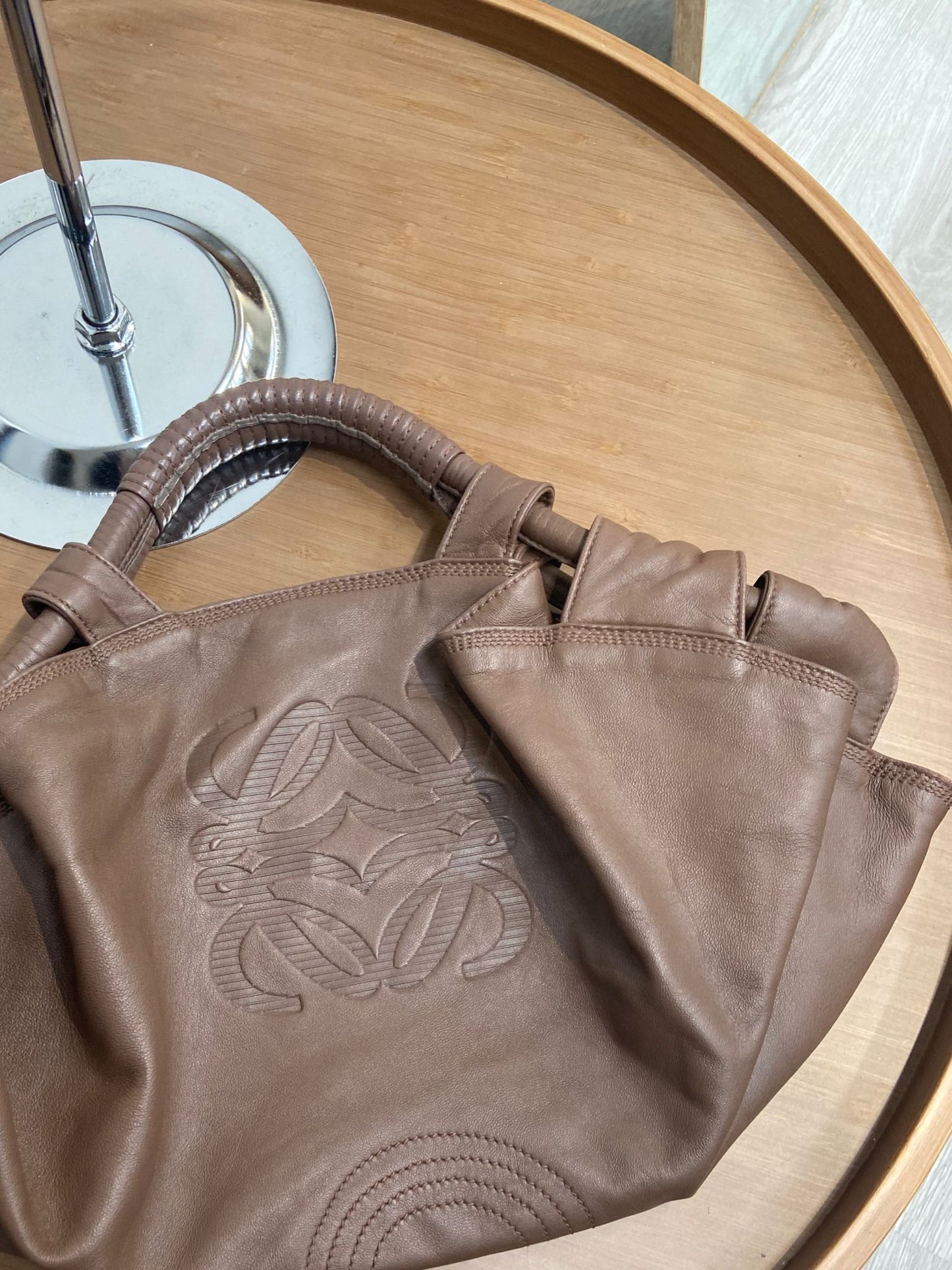 Loewe 不規則餃子包