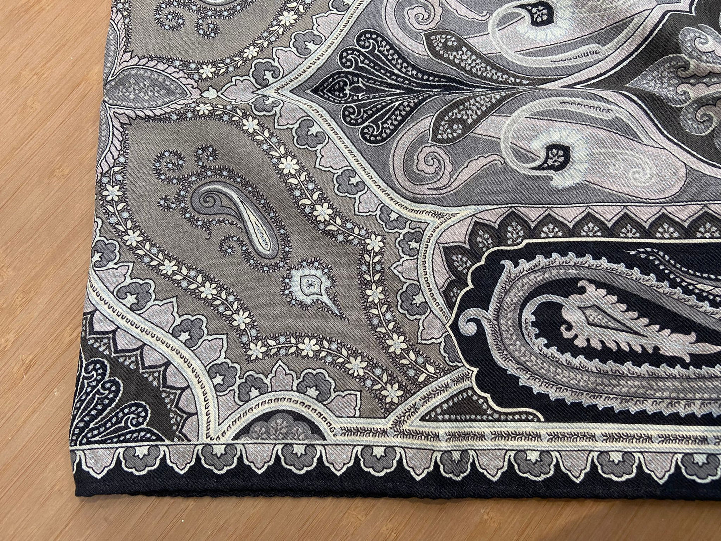 Etro 黑灰 長絲巾