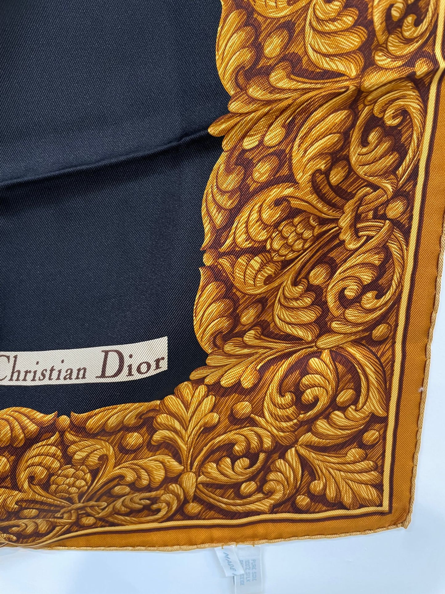 DIOR 大絲巾