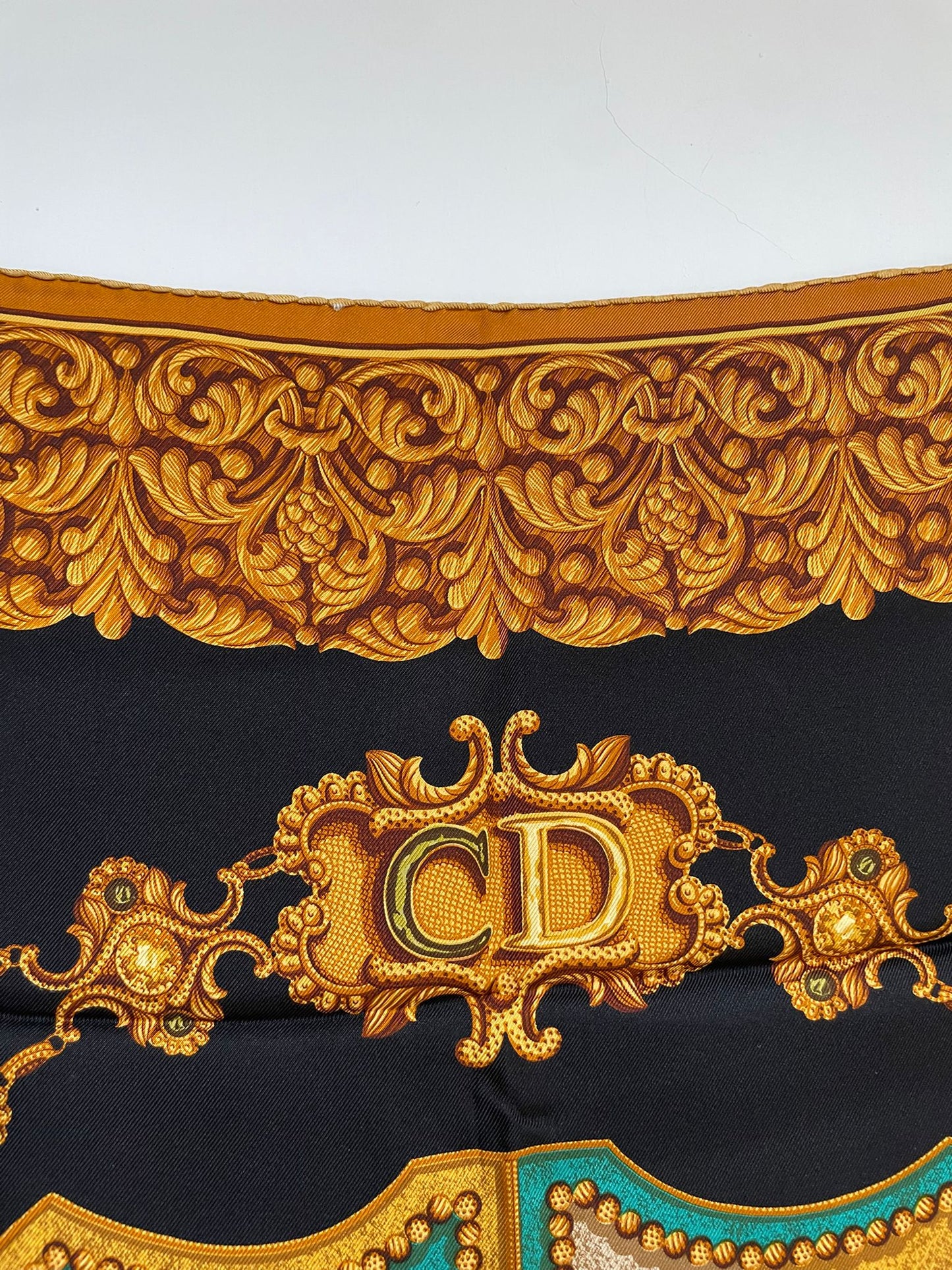 DIOR 大絲巾