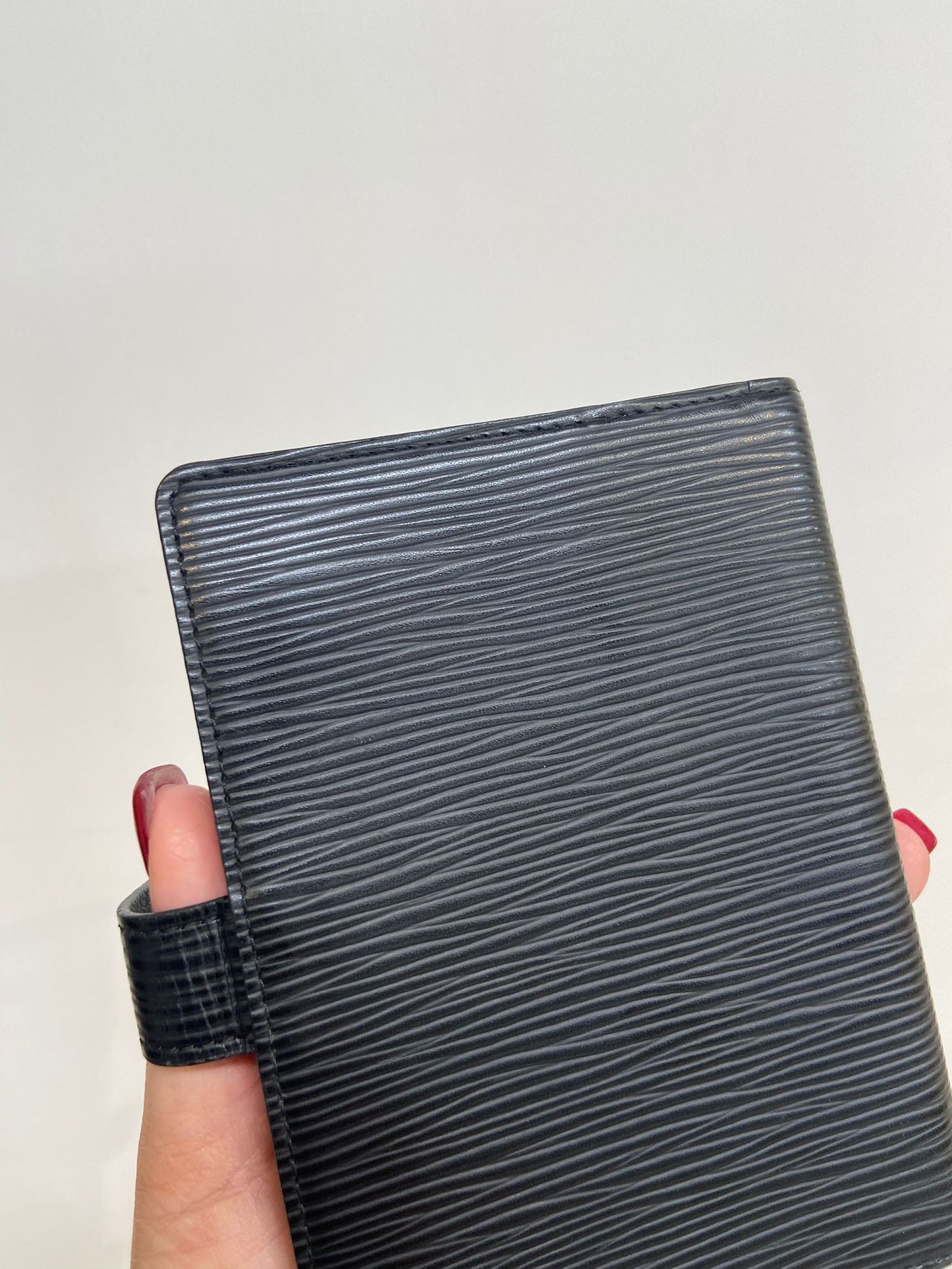 LV epi 黑色手帳